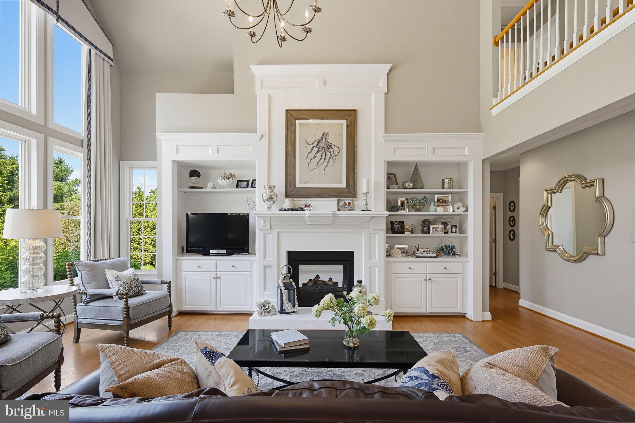 FOX VALLEY ESTATES - Residential