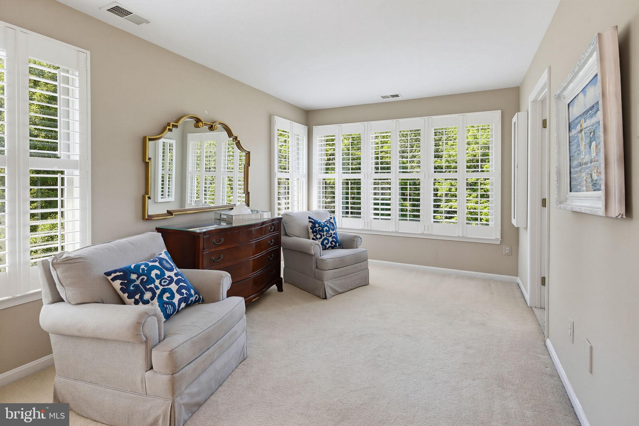 FOX VALLEY ESTATES - Residential