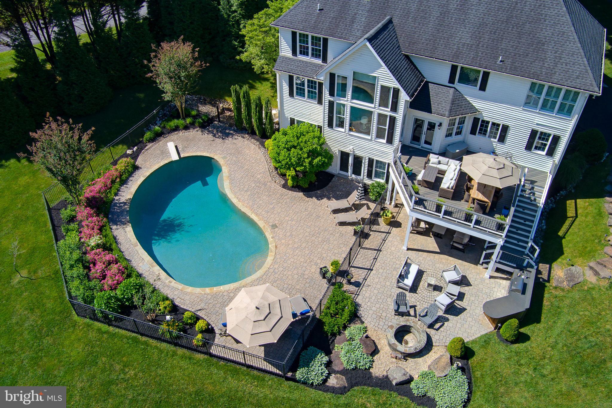 FOX VALLEY ESTATES - Residential