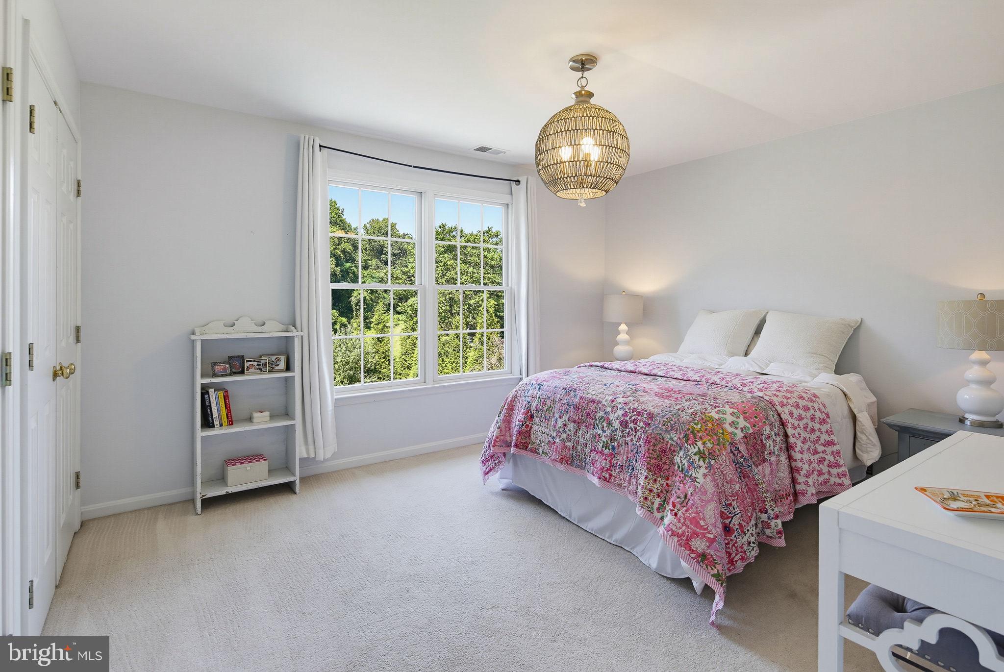 FOX VALLEY ESTATES - Residential