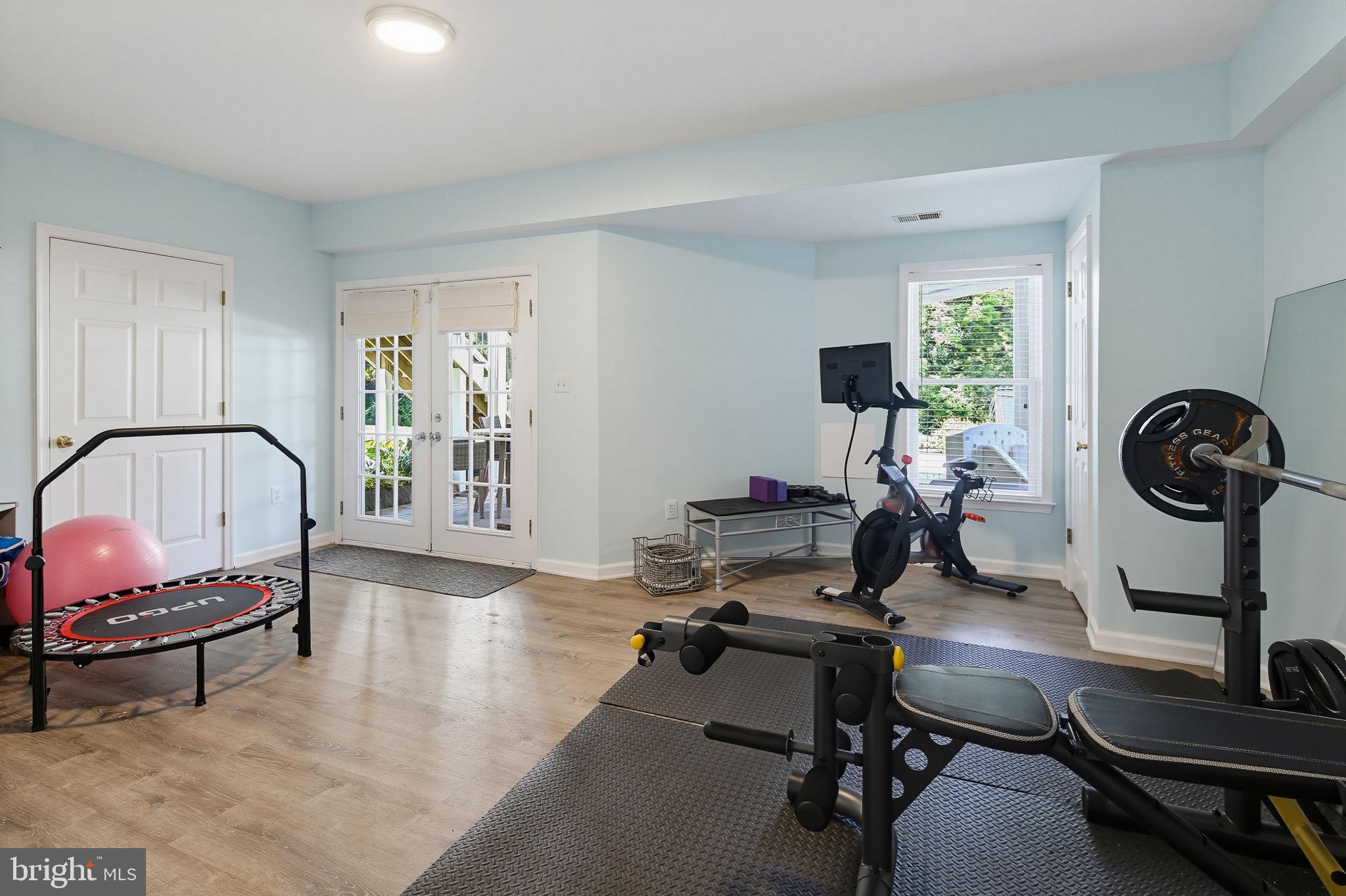 FOX VALLEY ESTATES - Residential