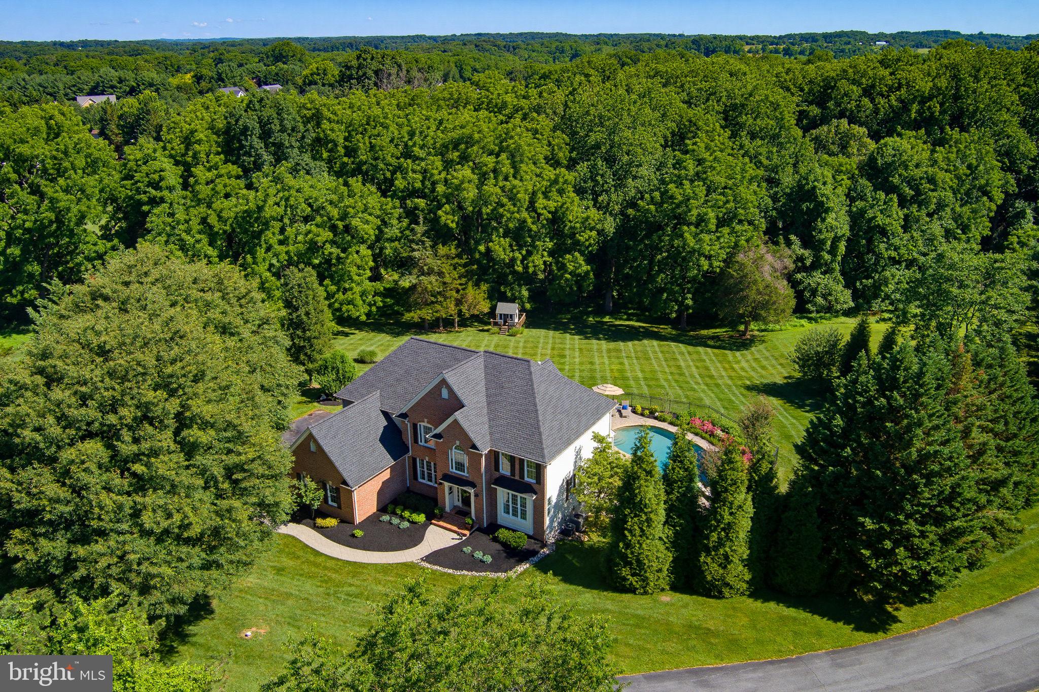 FOX VALLEY ESTATES - Residential