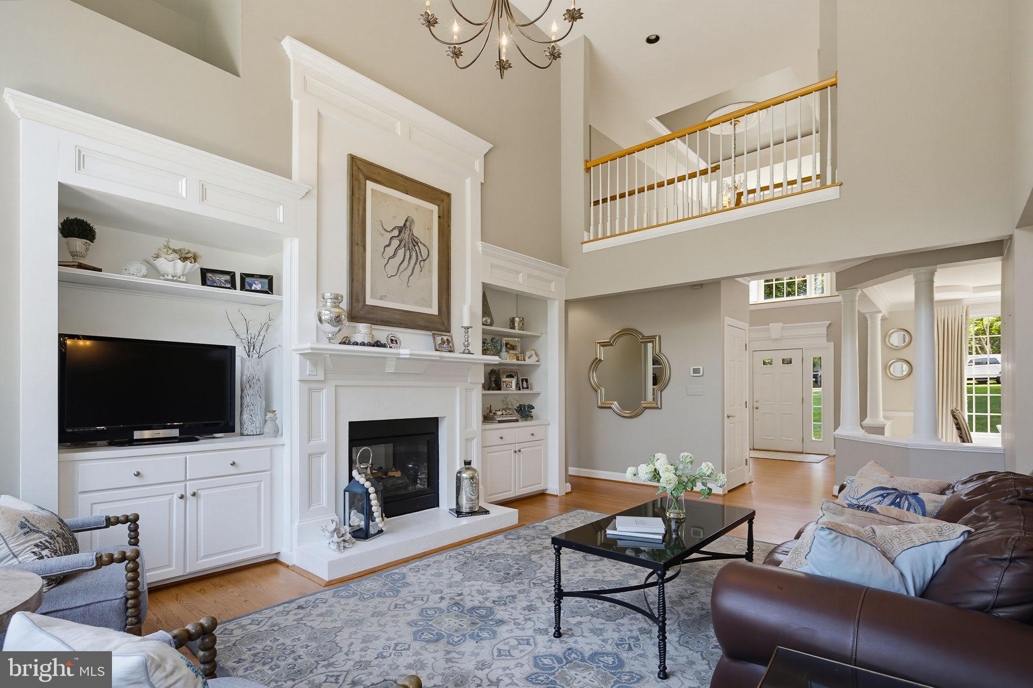 FOX VALLEY ESTATES - Residential