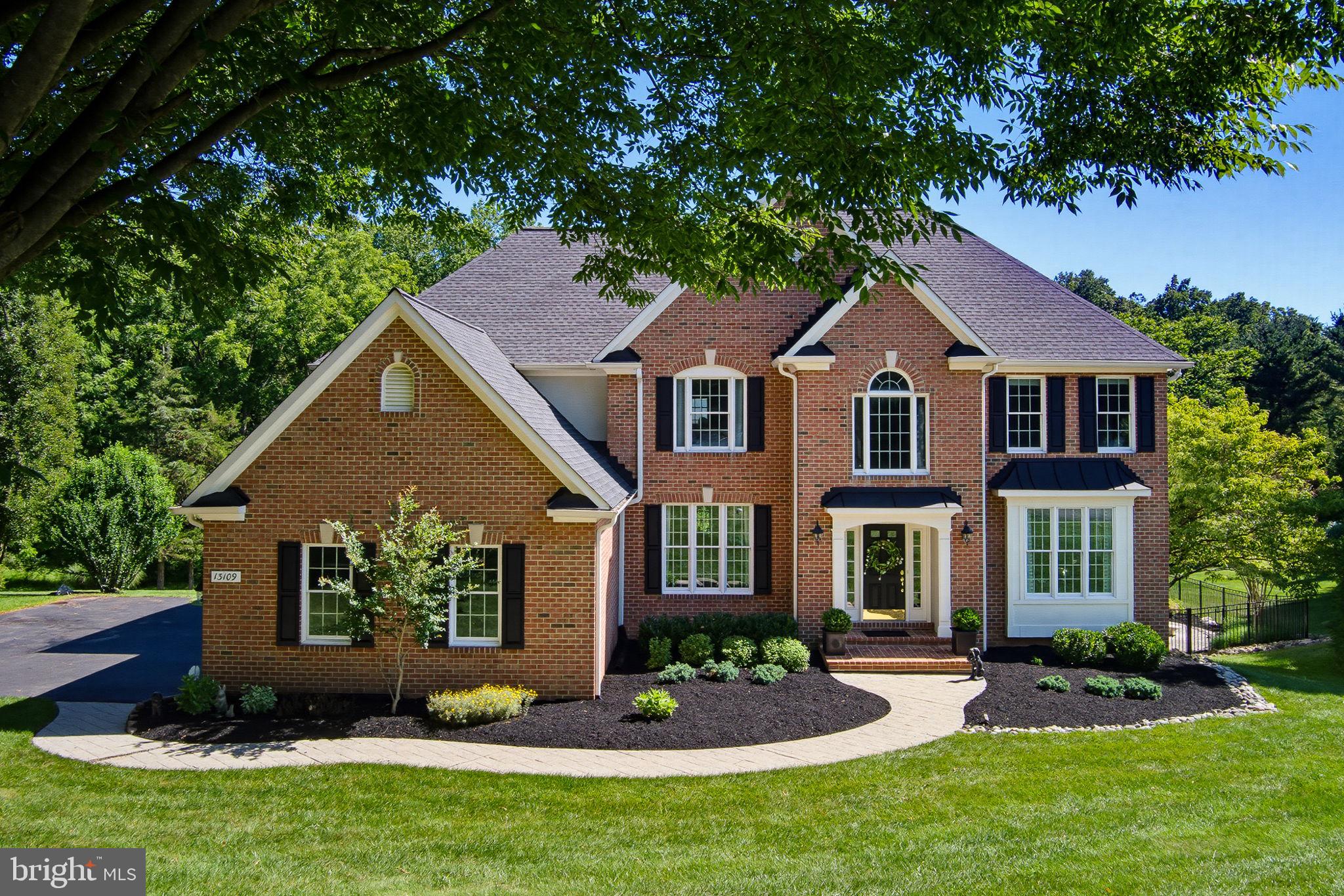 FOX VALLEY ESTATES - Residential