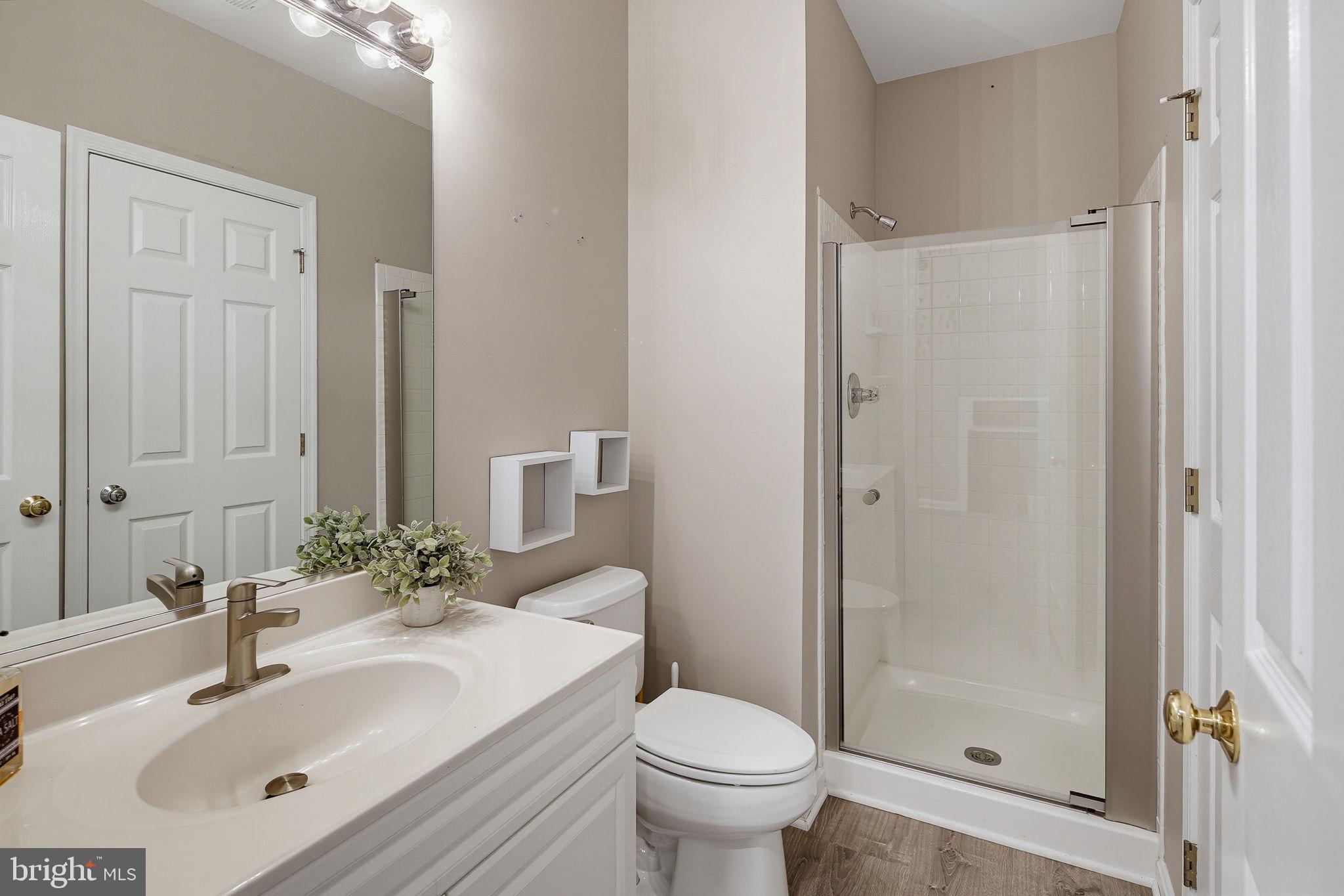 FOX VALLEY ESTATES - Residential