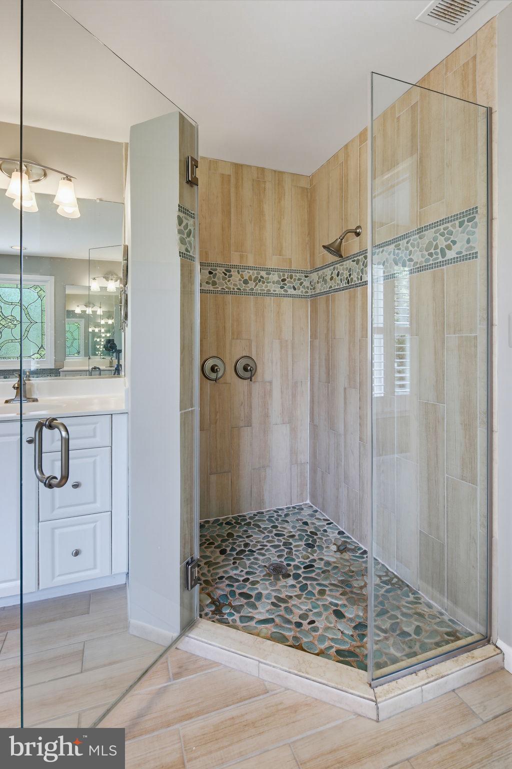 FOX VALLEY ESTATES - Residential