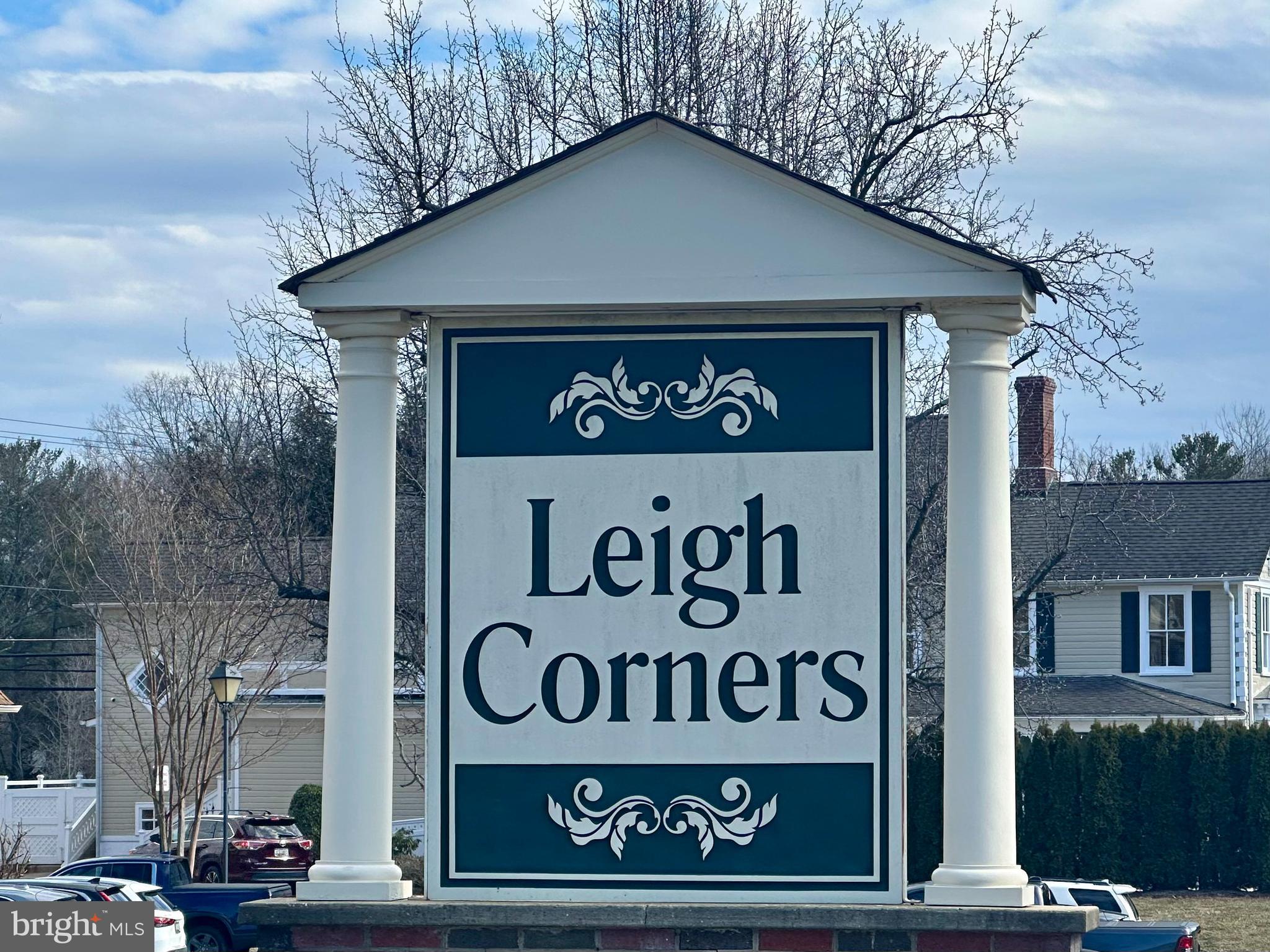 LEIGH CORNERS - Commercial Lease