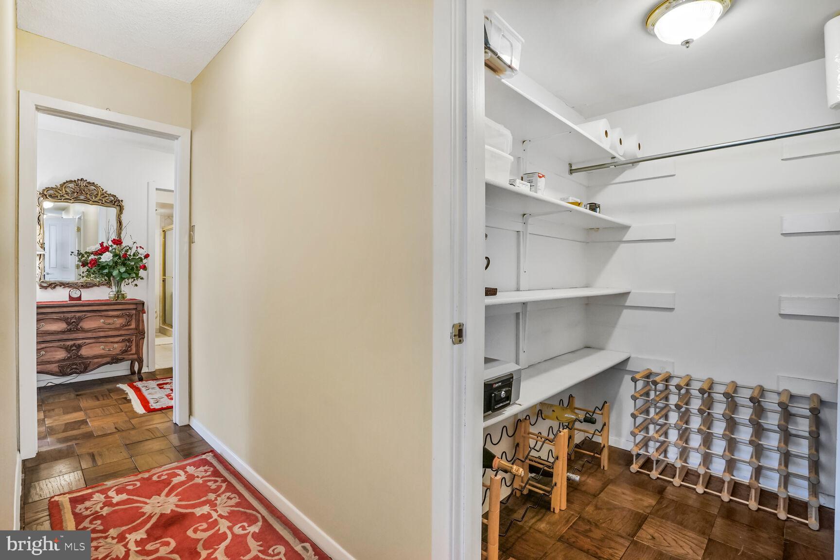 CHEVY CHASE VILLAGE - Residential