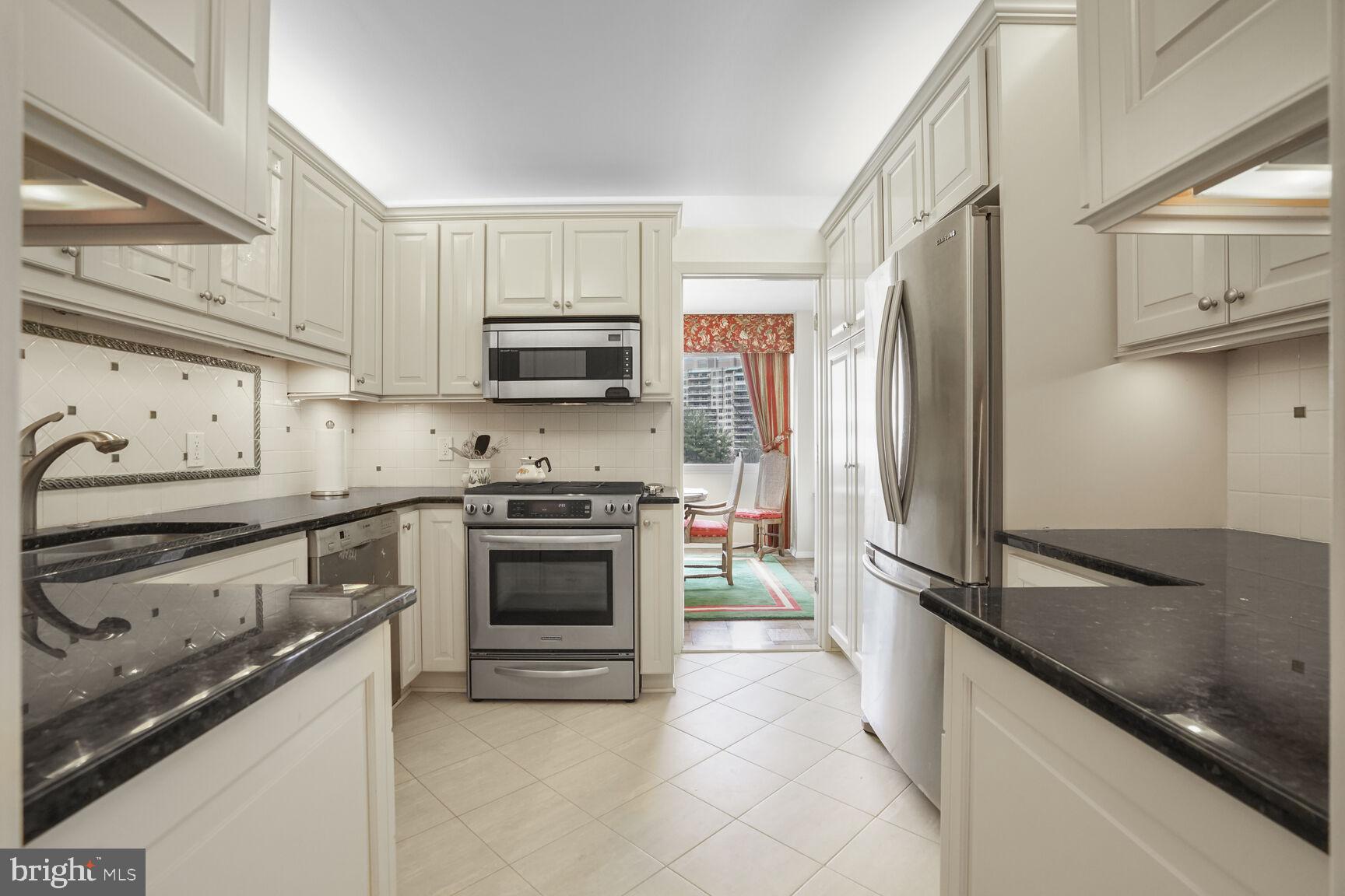 CHEVY CHASE VILLAGE - Residential