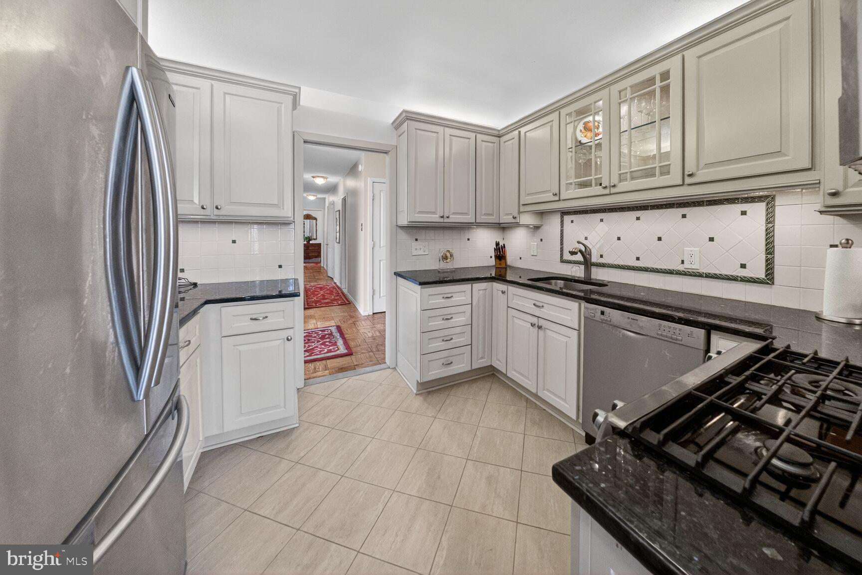 CHEVY CHASE VILLAGE - Residential