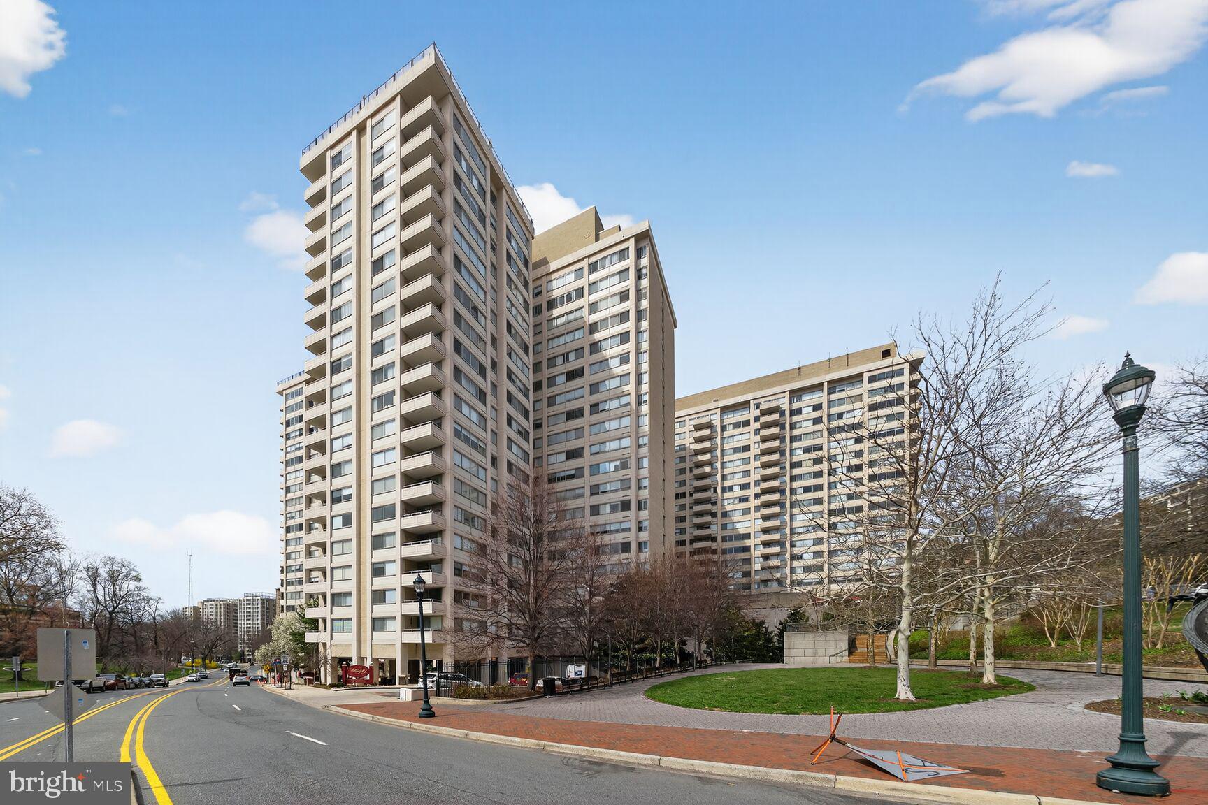 CHEVY CHASE VILLAGE - Residential