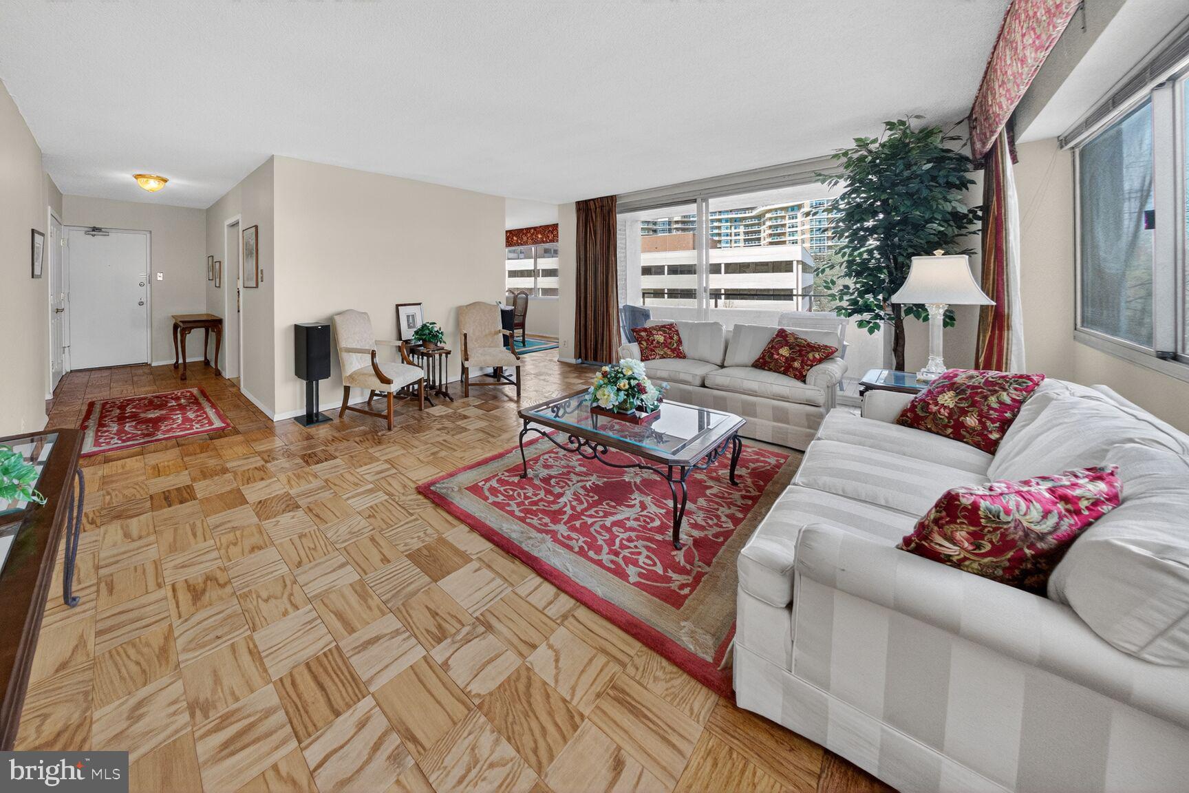 CHEVY CHASE VILLAGE - Residential