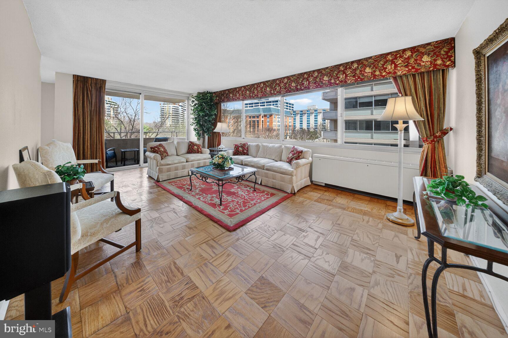 CHEVY CHASE VILLAGE - Residential