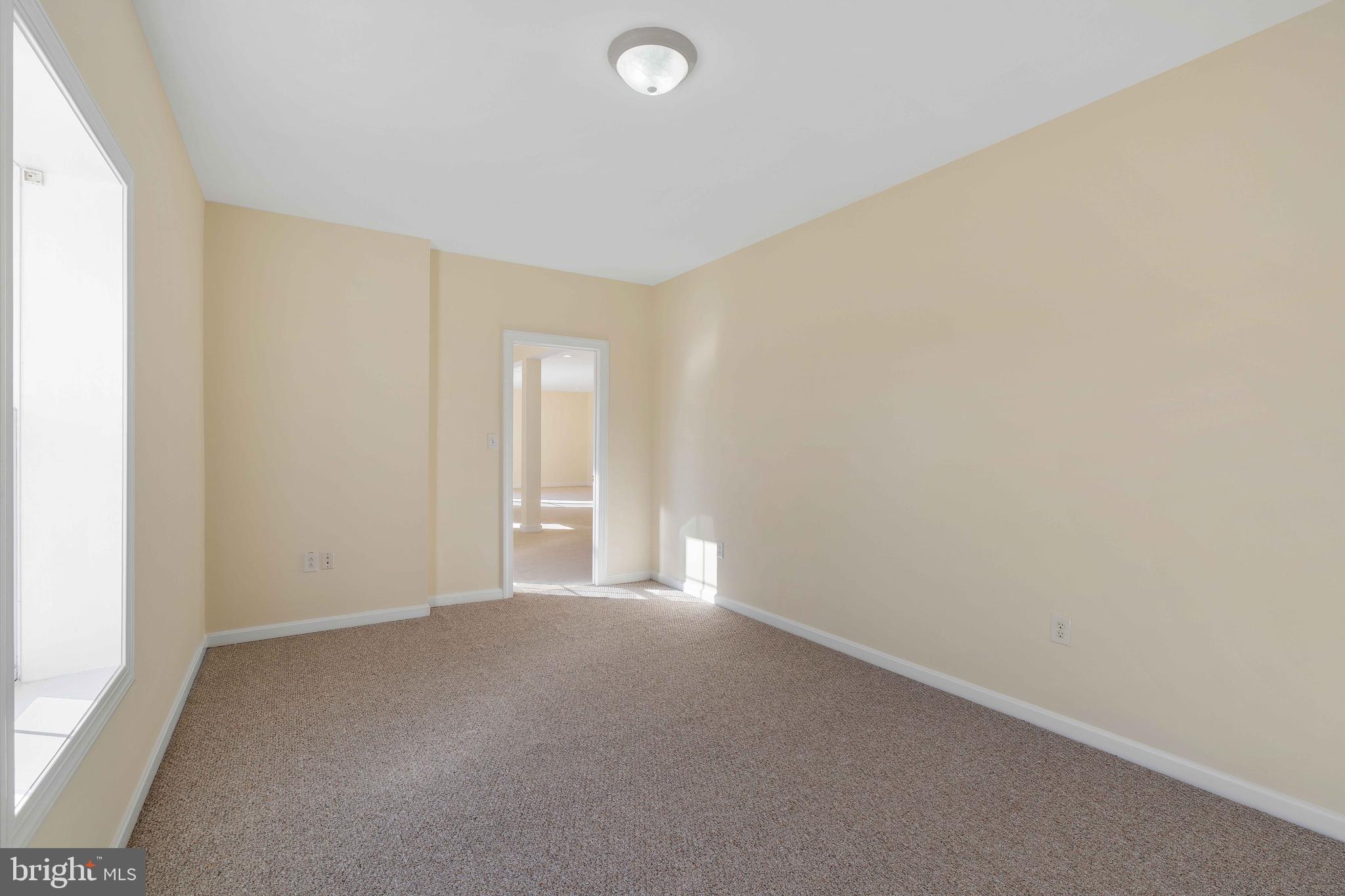 RIDGEFIELD - Residential