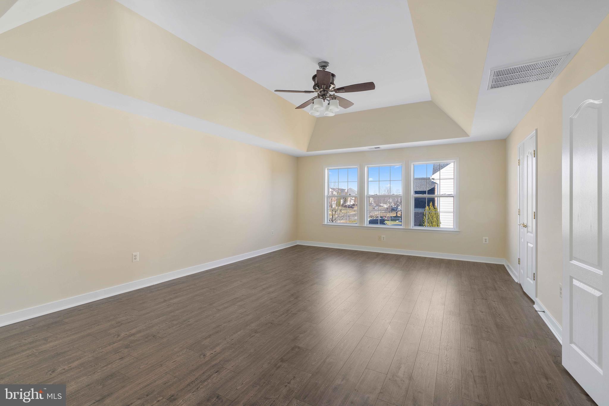 RIDGEFIELD - Residential