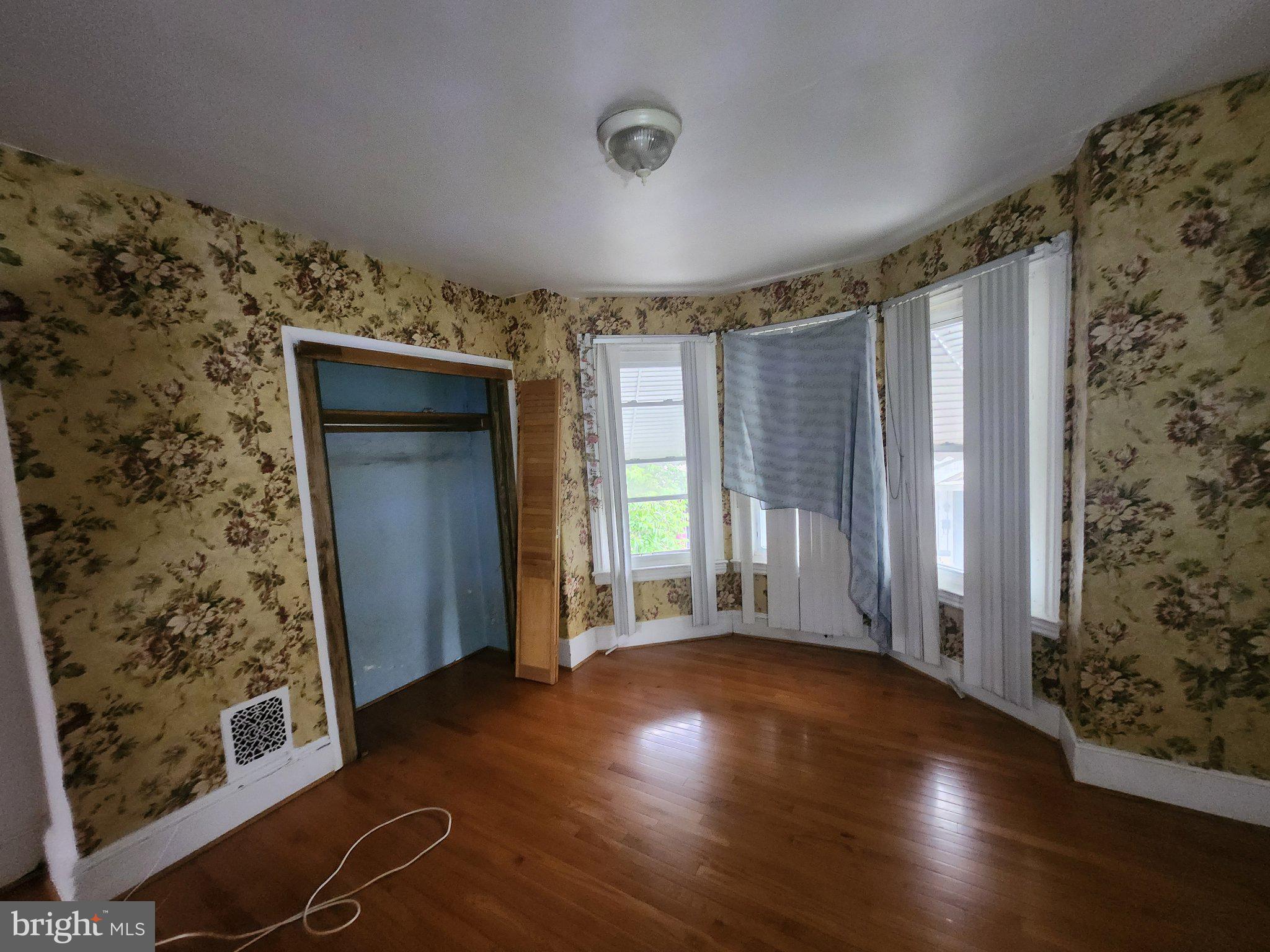 OVERBROOK - Residential