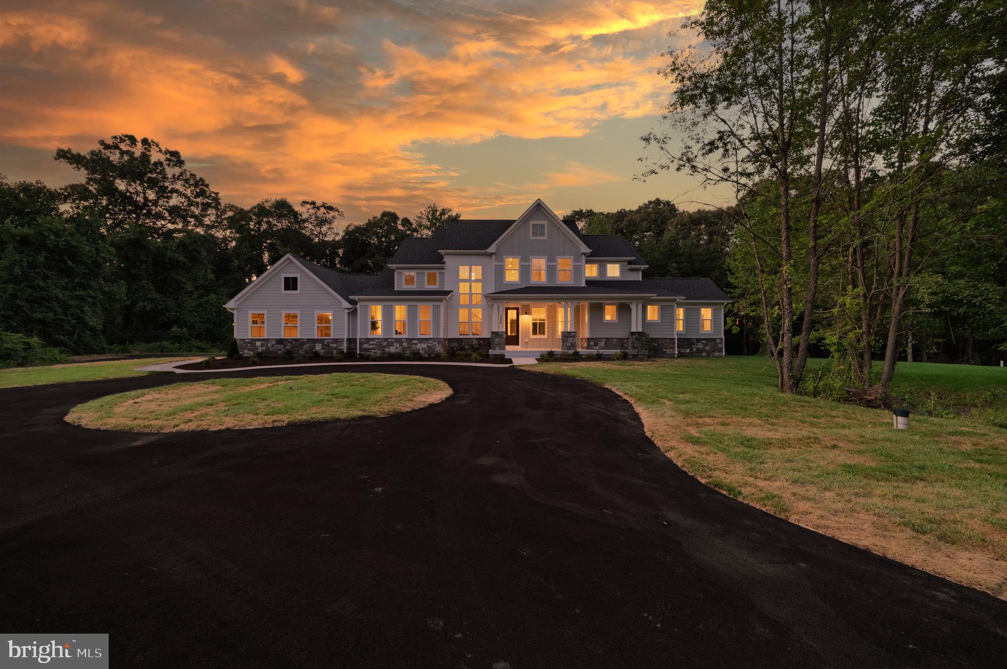 MILLERSVILLE - Residential