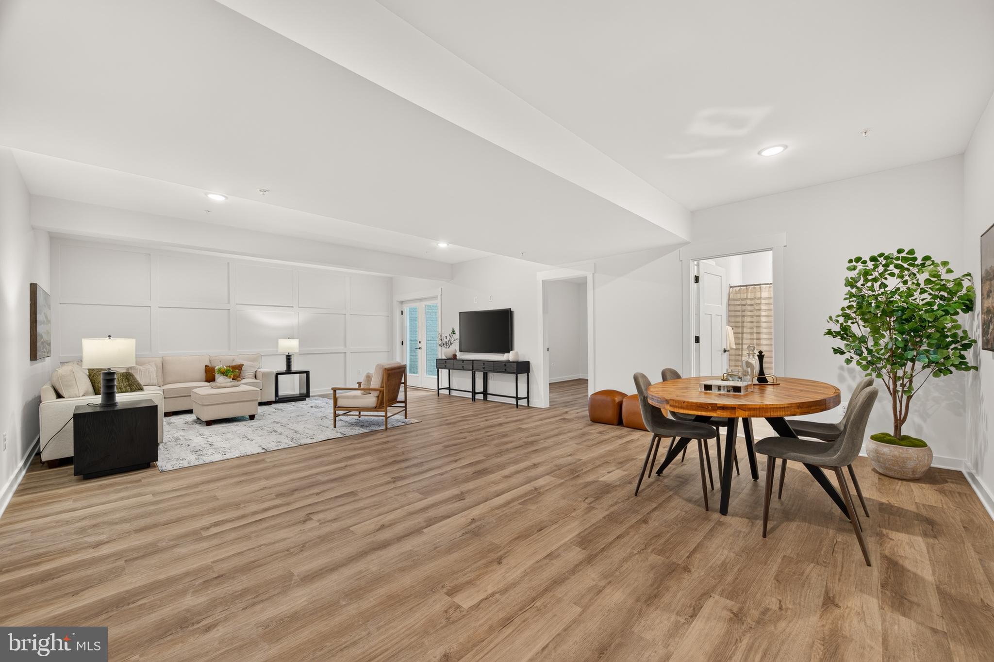 MILLERSVILLE - Residential