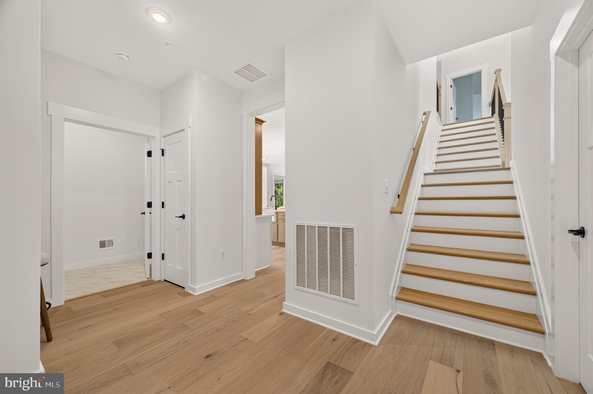 MILLERSVILLE - Residential