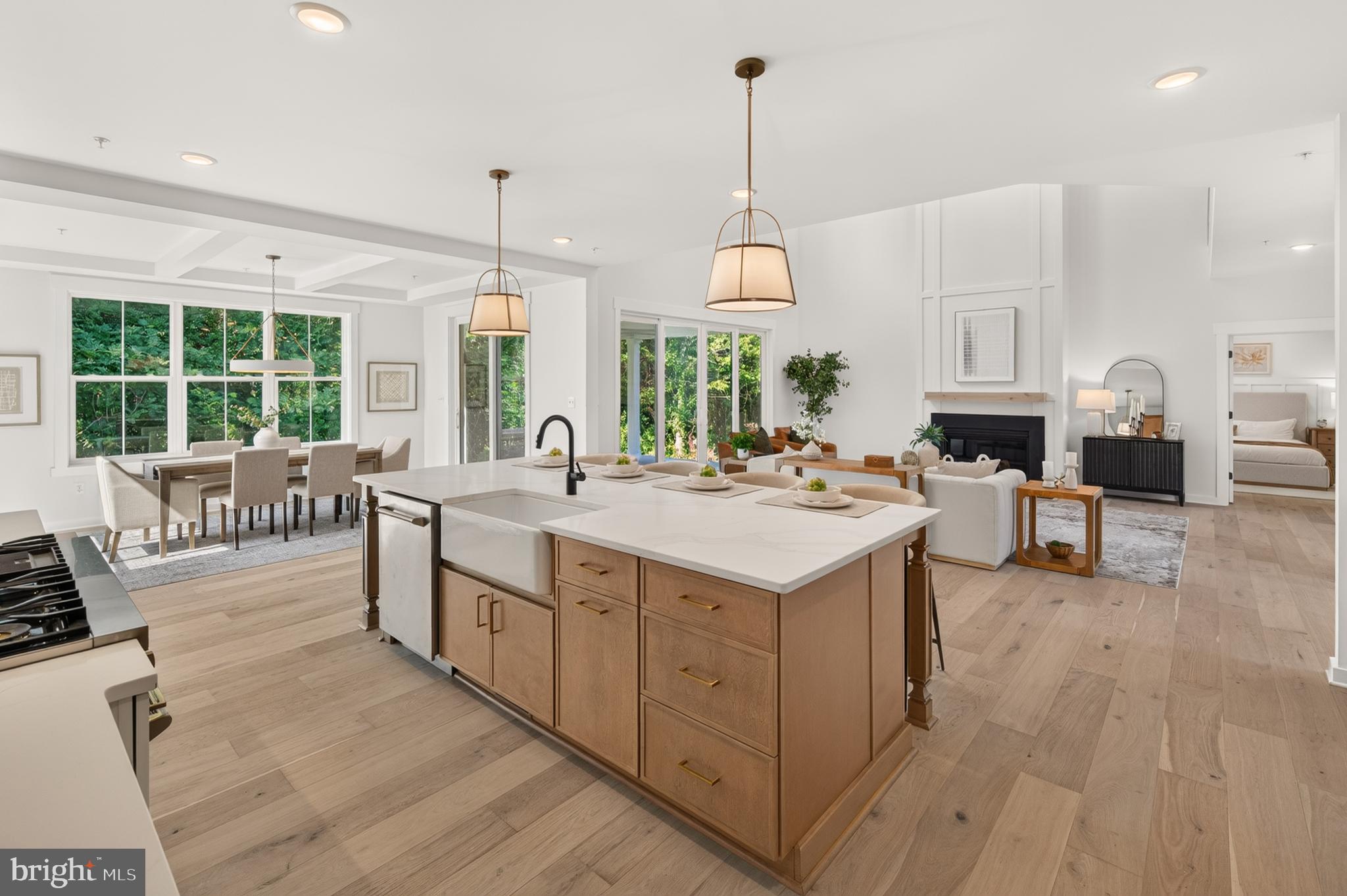 MILLERSVILLE - Residential