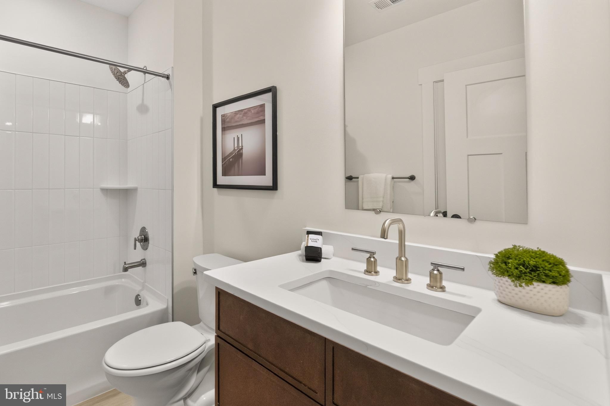 MILLERSVILLE - Residential