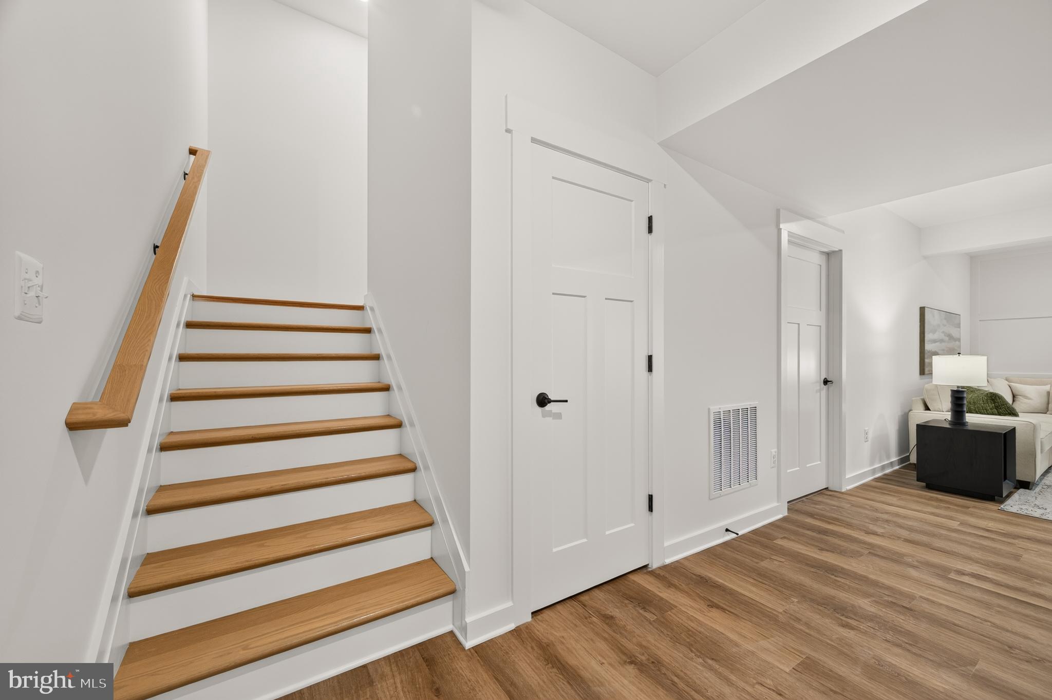 MILLERSVILLE - Residential