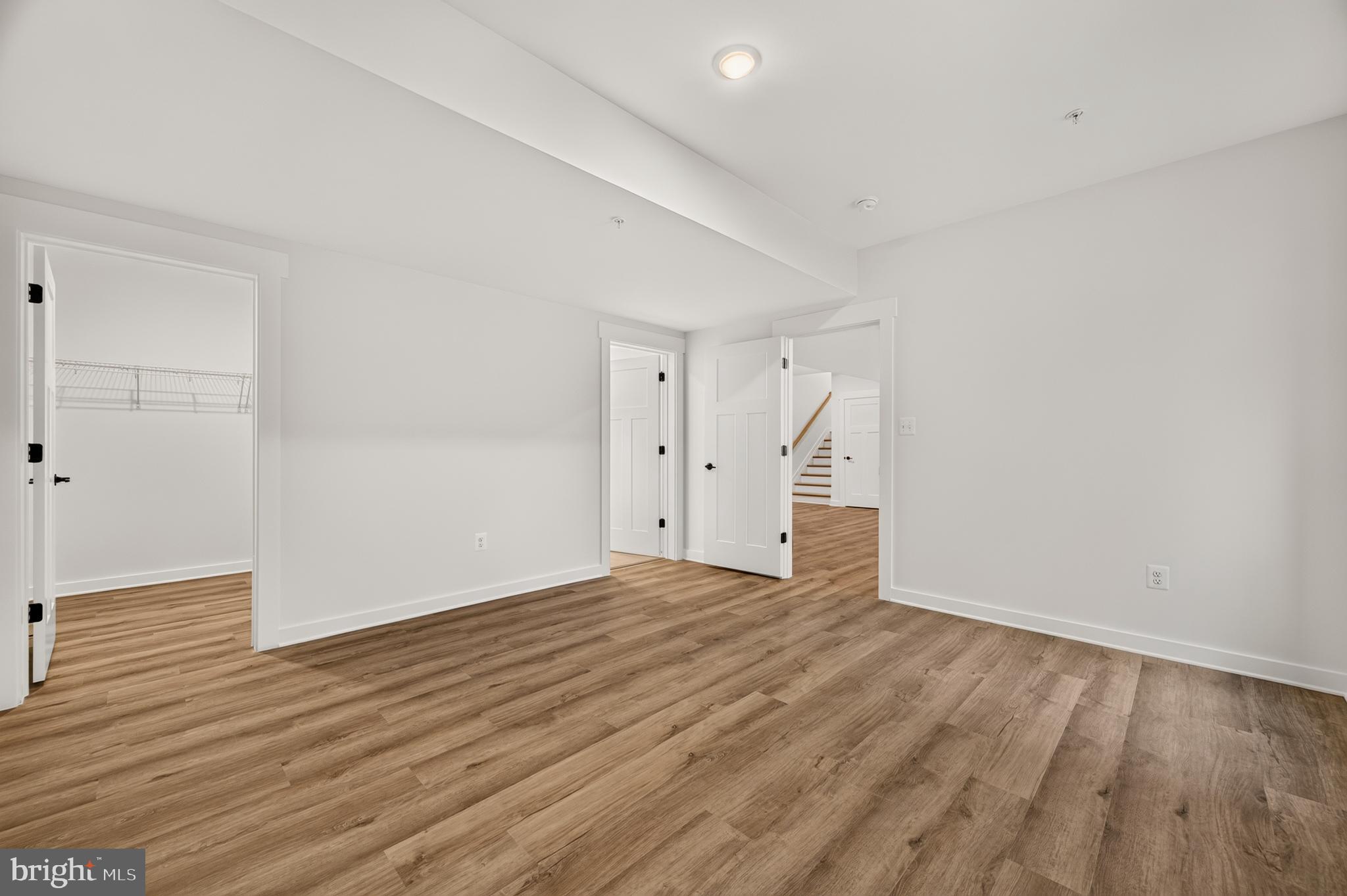 MILLERSVILLE - Residential