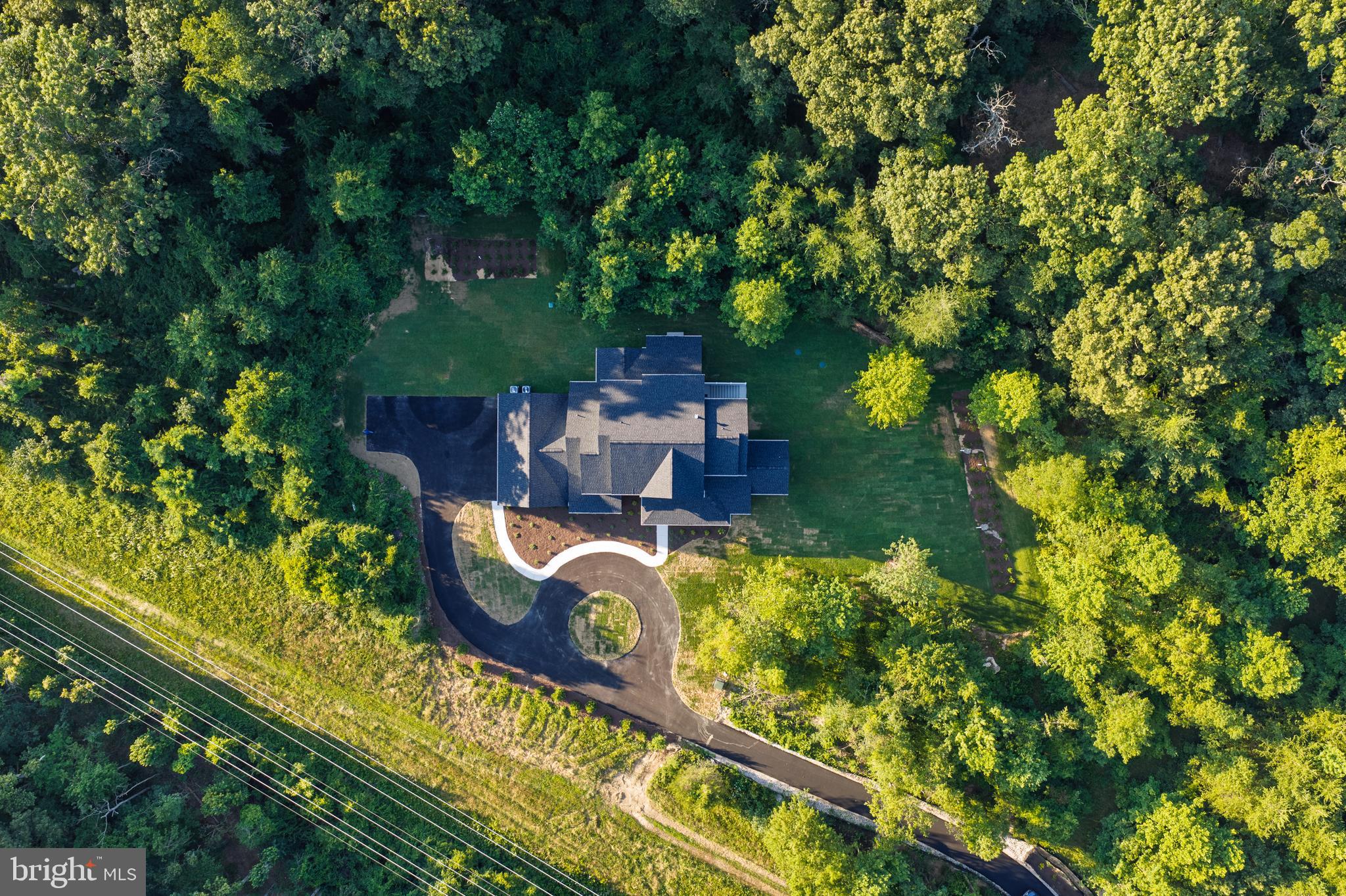 MILLERSVILLE - Residential