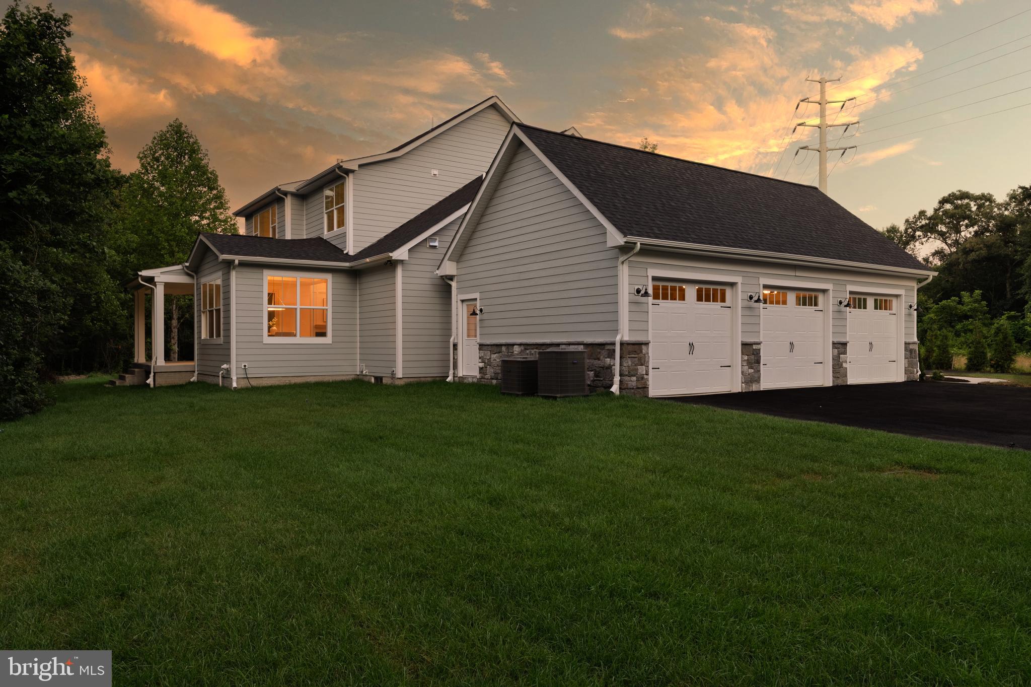 MILLERSVILLE - Residential