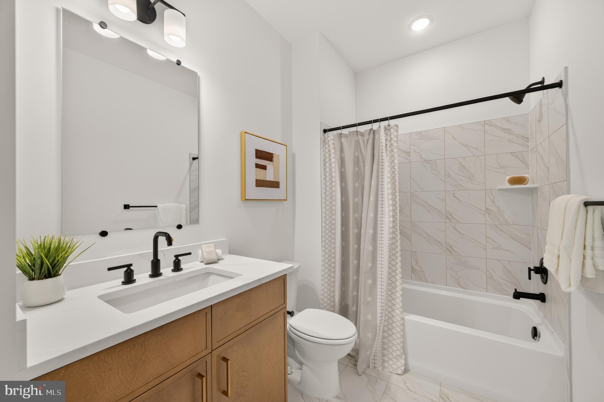 MILLERSVILLE - Residential