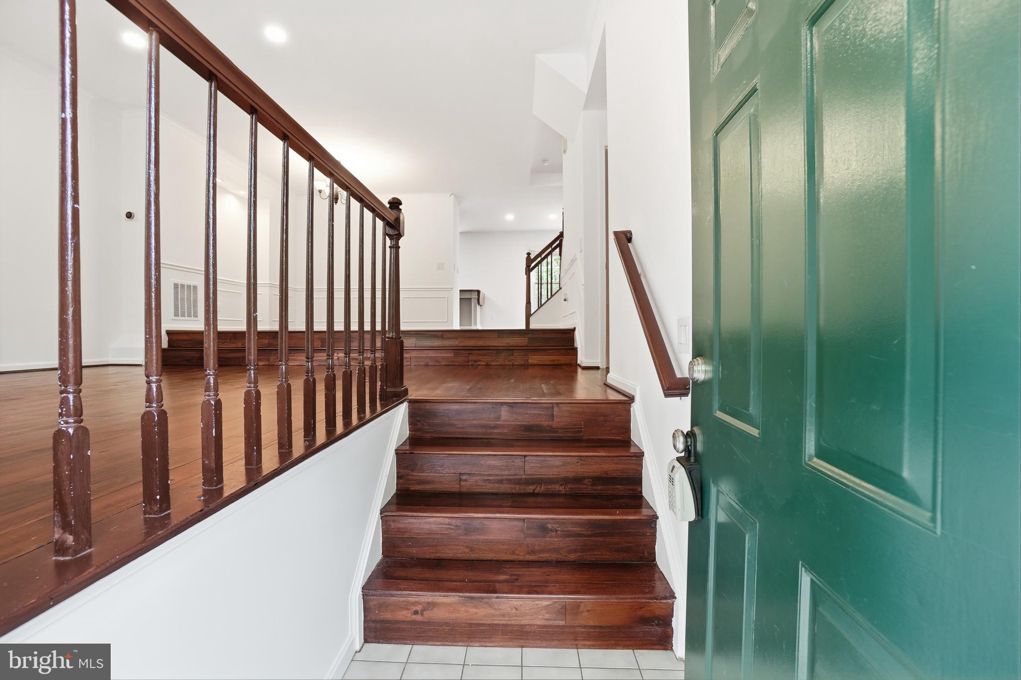 POTOMAC GROVE - Residential