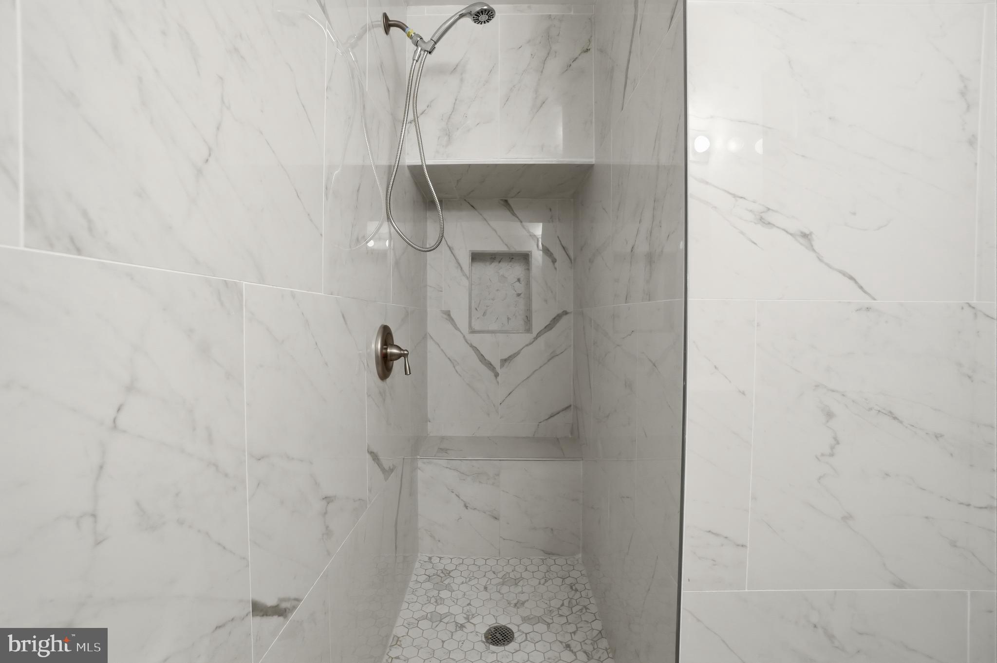 POTOMAC GROVE - Residential