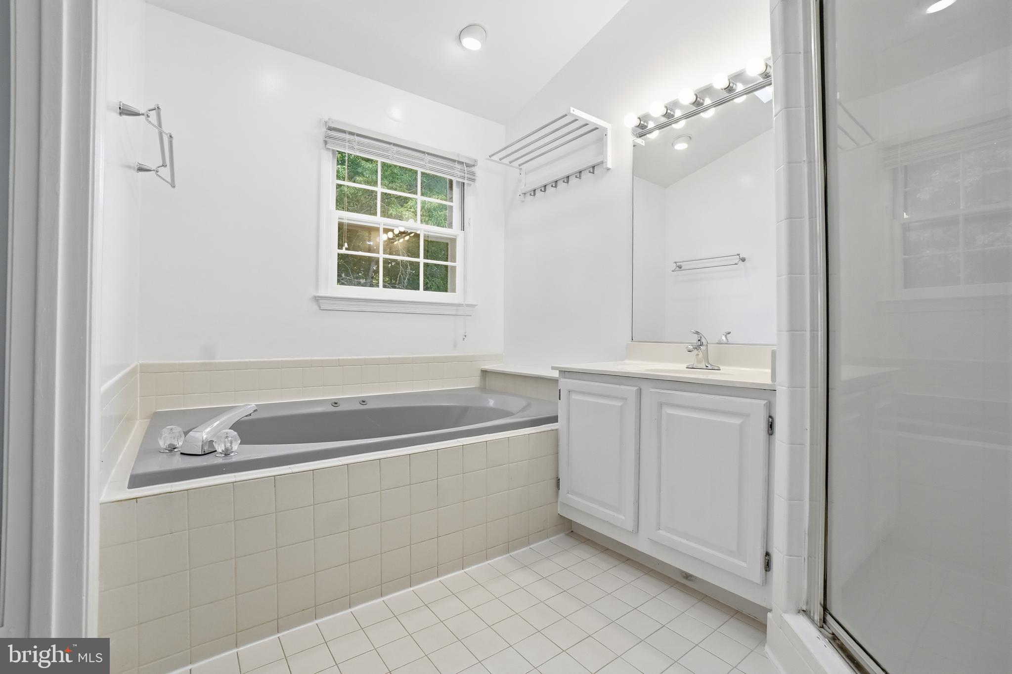 POTOMAC GROVE - Residential