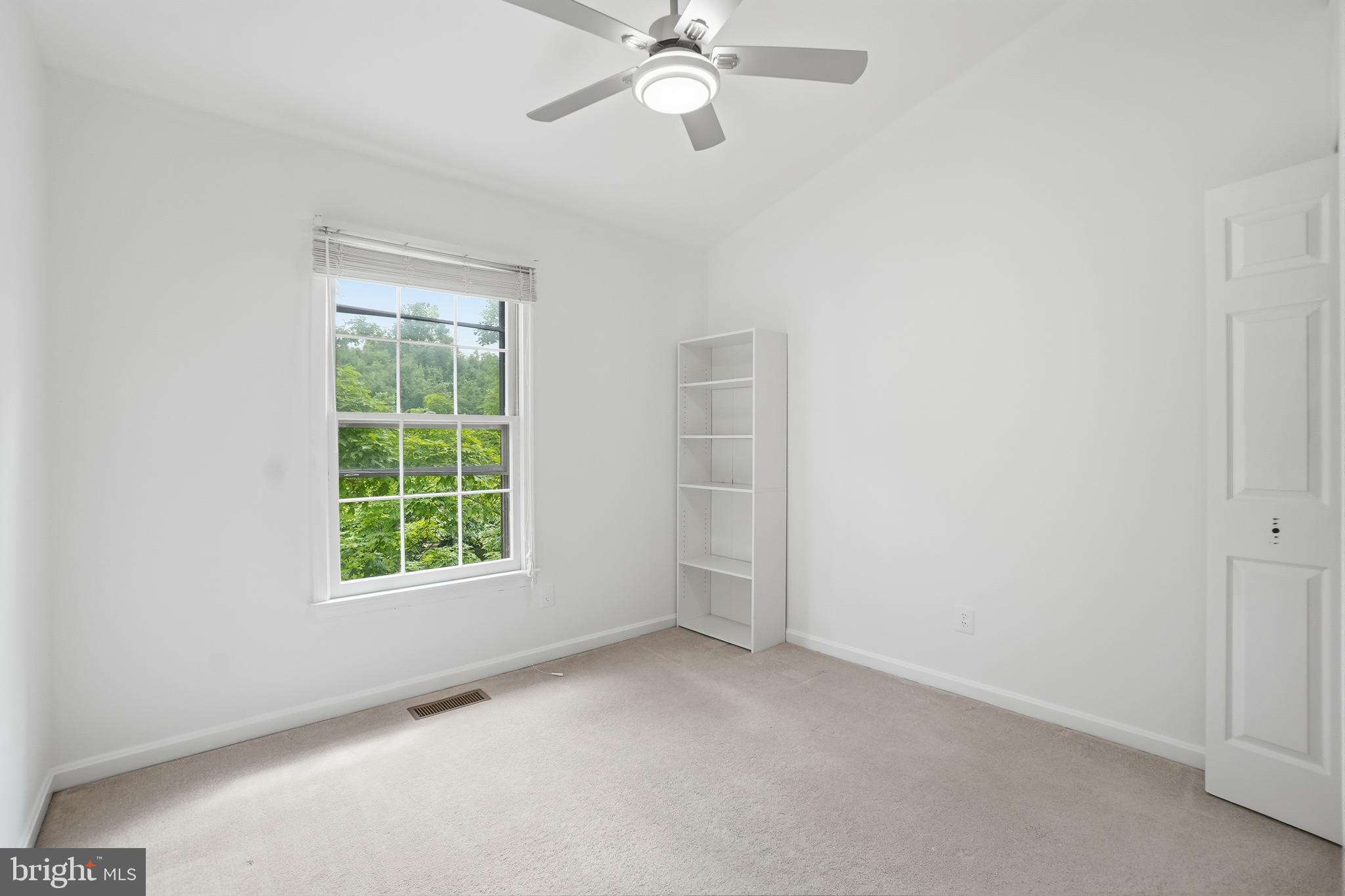 POTOMAC GROVE - Residential