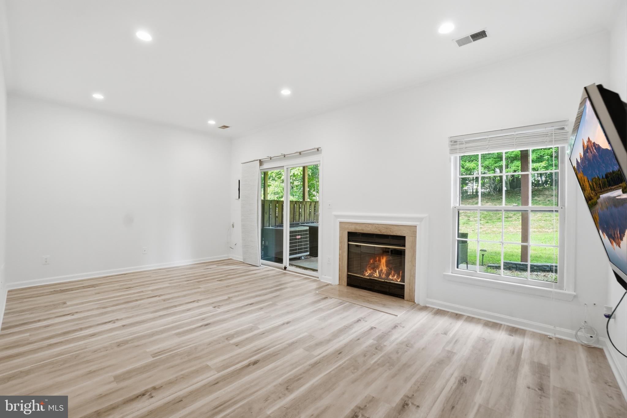 POTOMAC GROVE - Residential