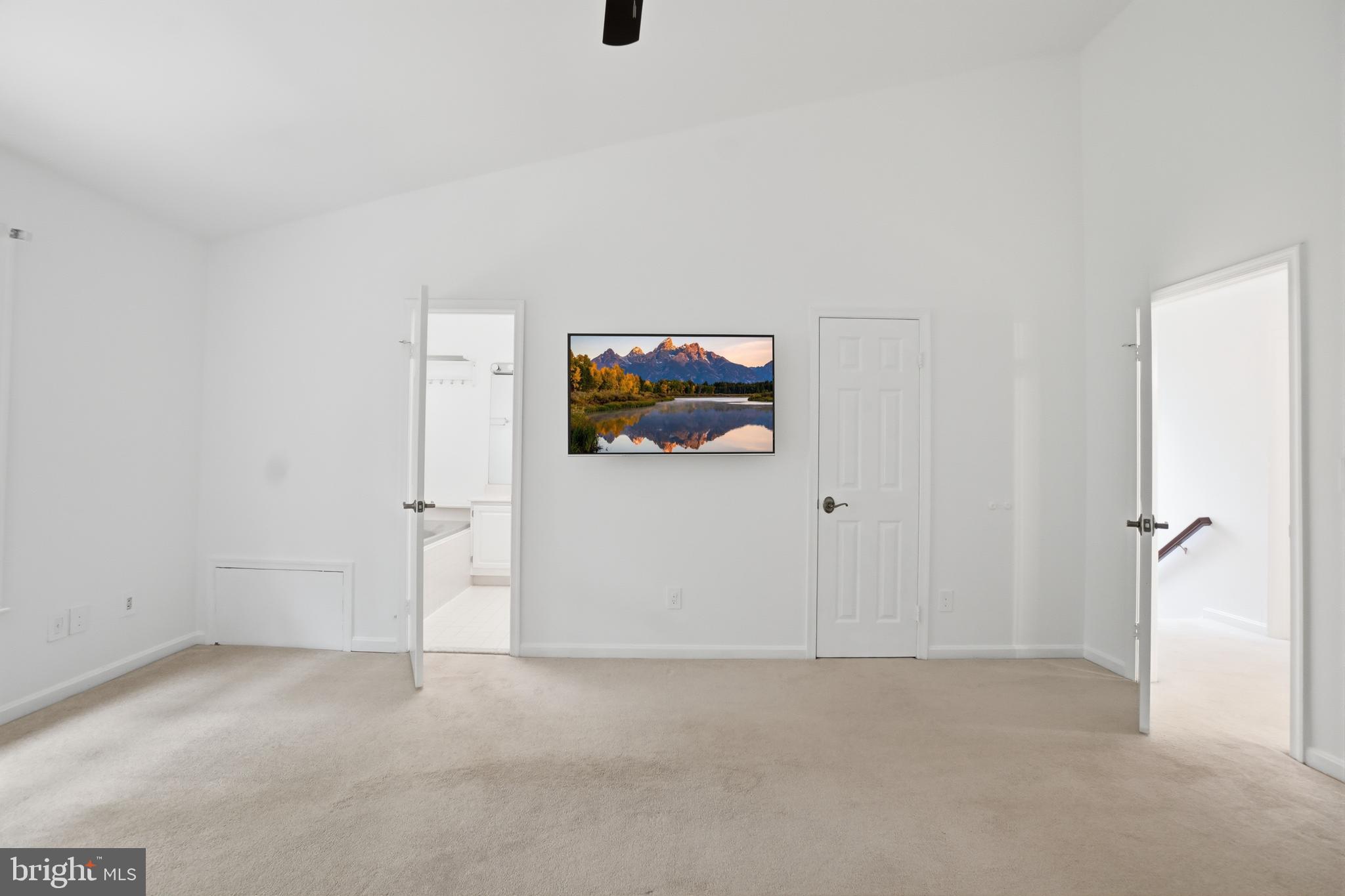 POTOMAC GROVE - Residential