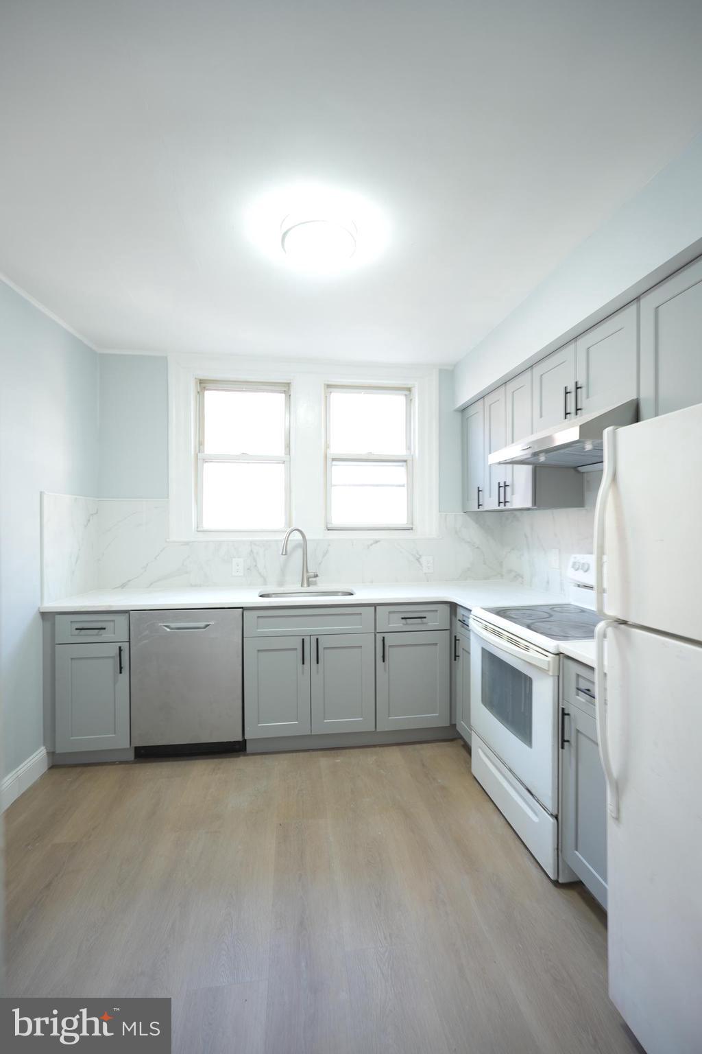 HOLMESBURG - Residential