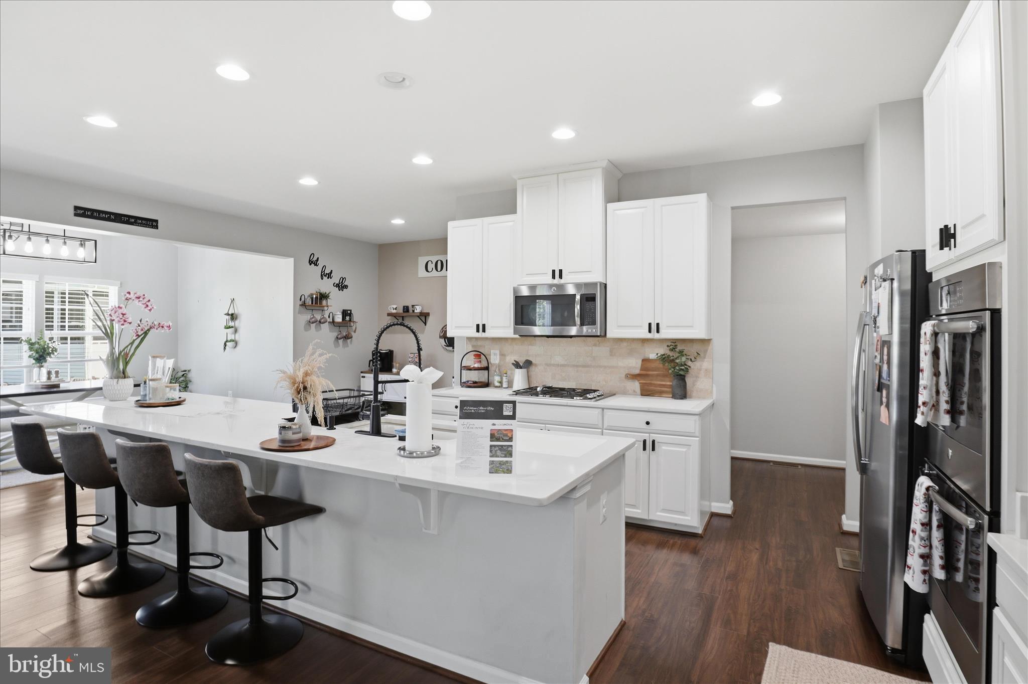 LOVETTSVILLE TOWN CENTER - Residential
