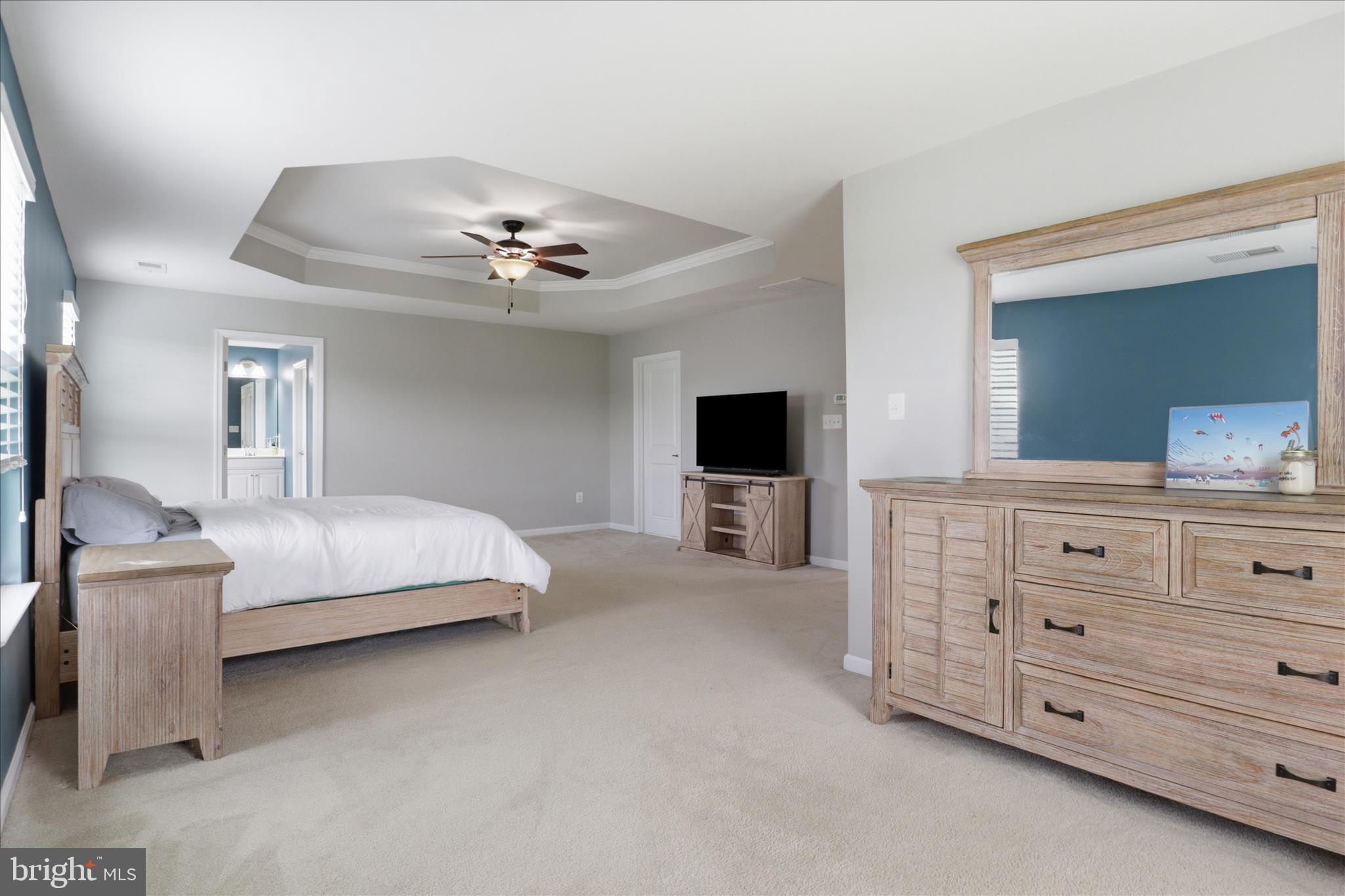 LOVETTSVILLE TOWN CENTER - Residential