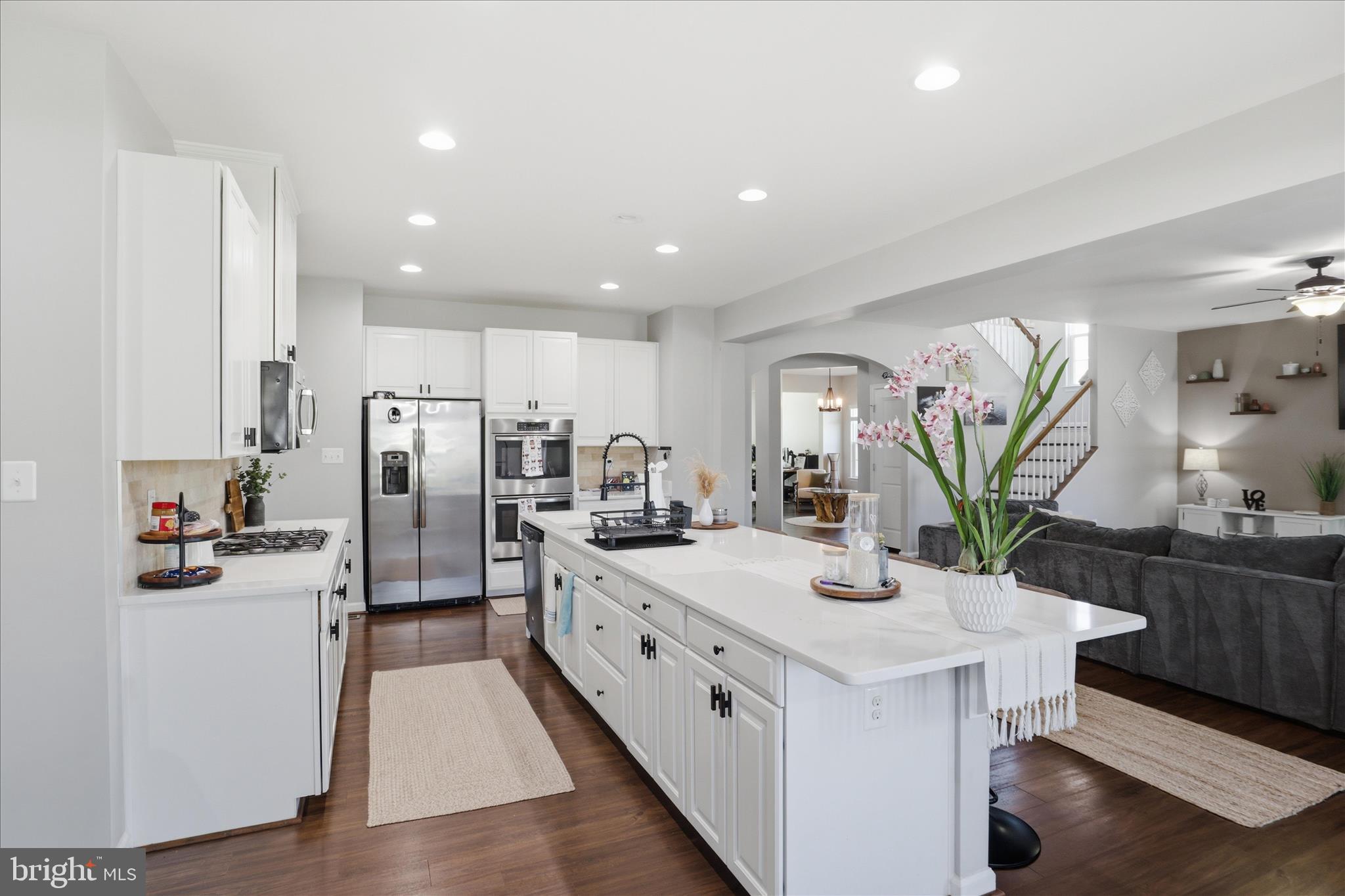 LOVETTSVILLE TOWN CENTER - Residential