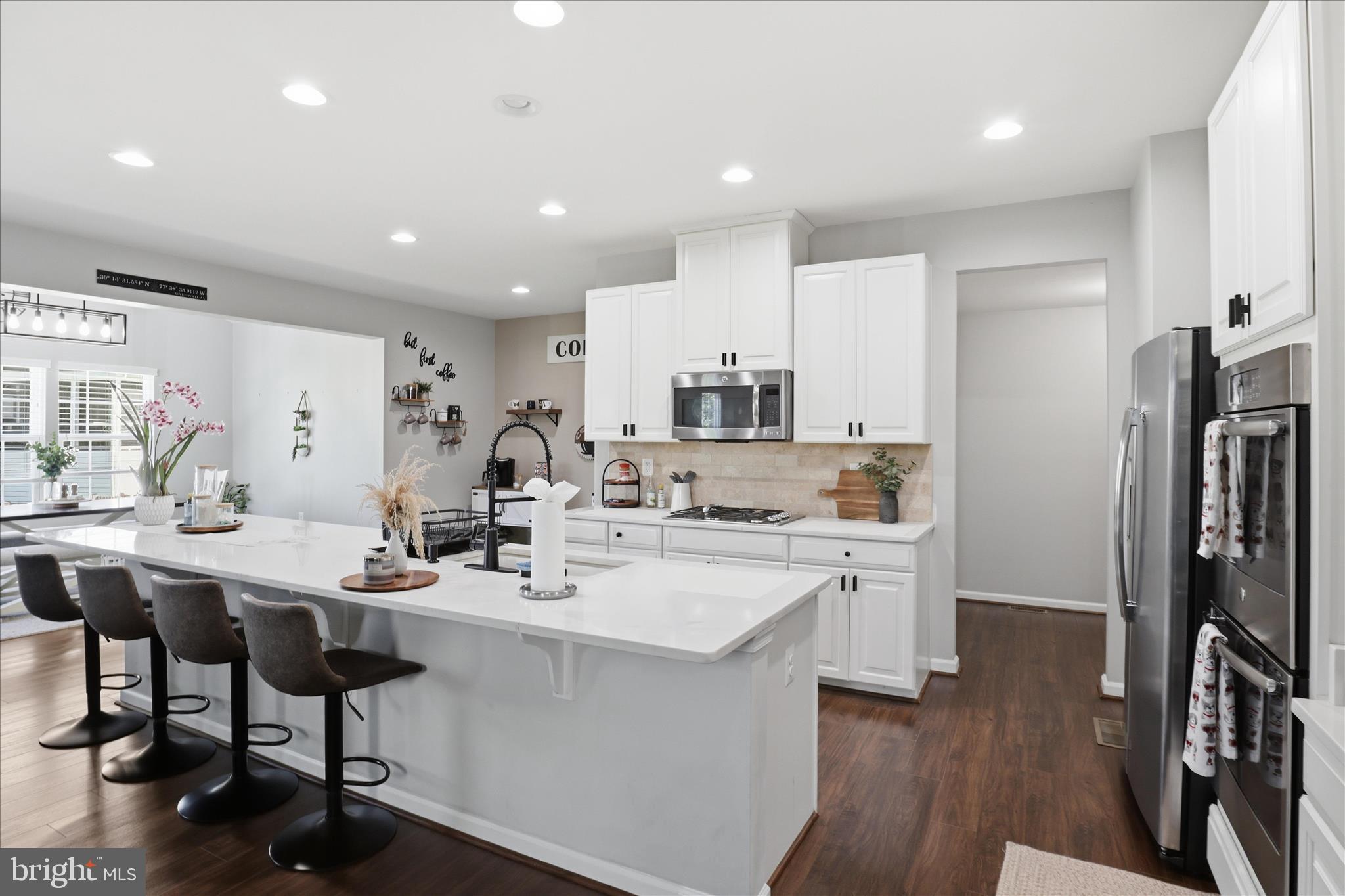 LOVETTSVILLE TOWN CENTER - Residential