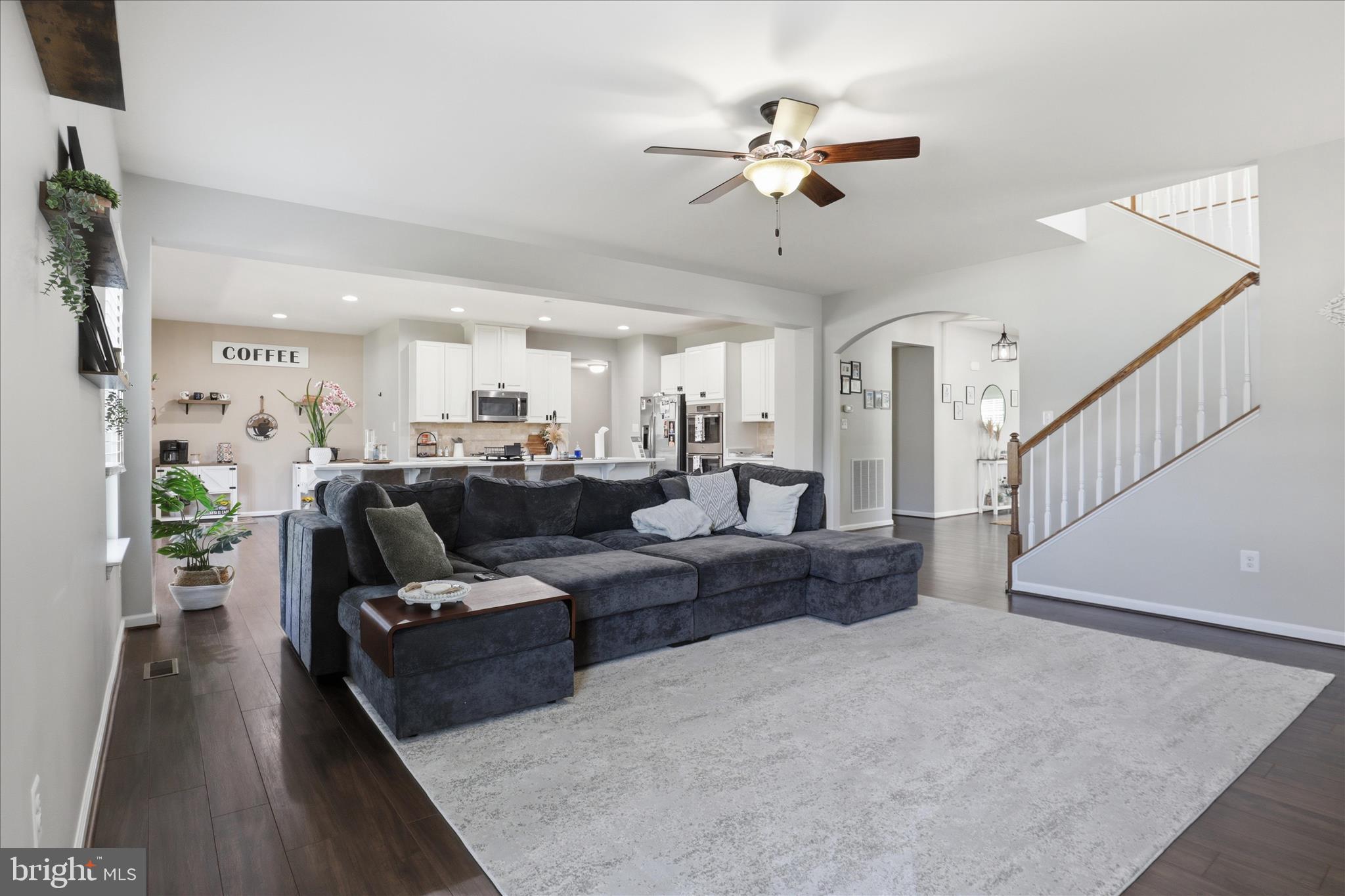 LOVETTSVILLE TOWN CENTER - Residential