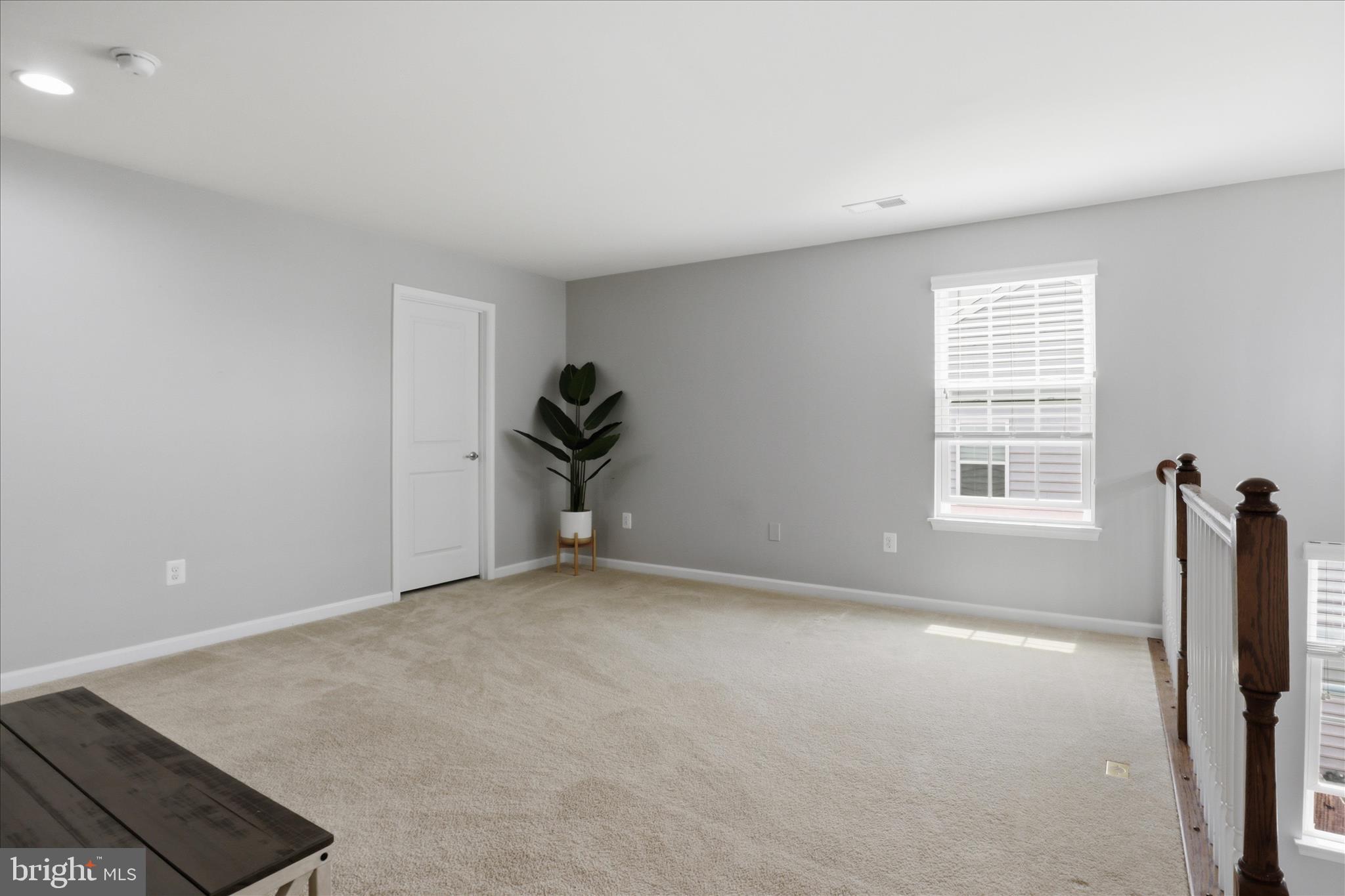 LOVETTSVILLE TOWN CENTER - Residential
