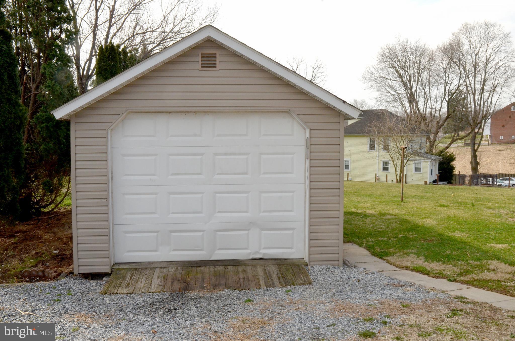 WEDGEWOOD ESTATES - Residential