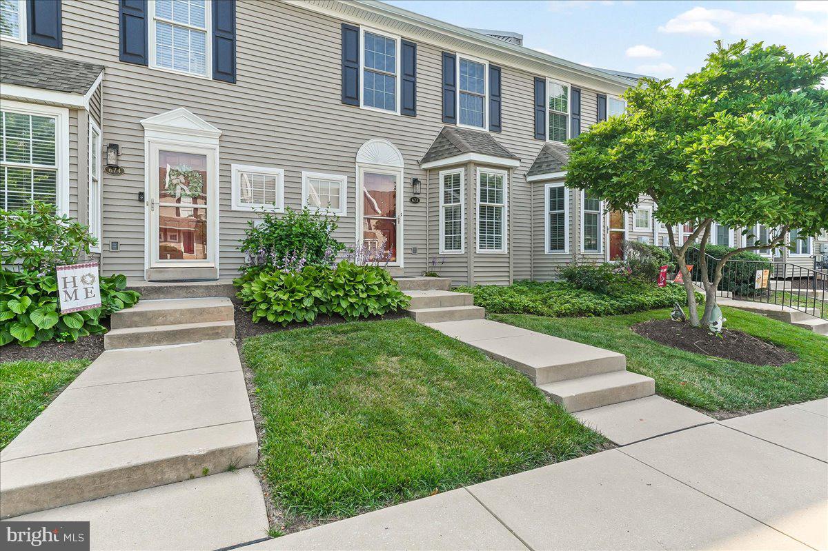 EXTON STATION - Residential