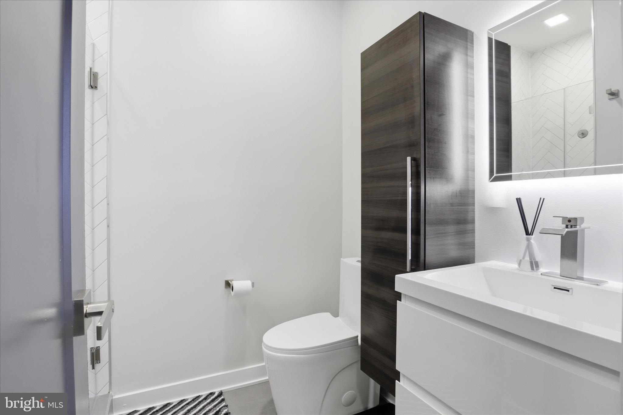 BRENTWOOD - Residential