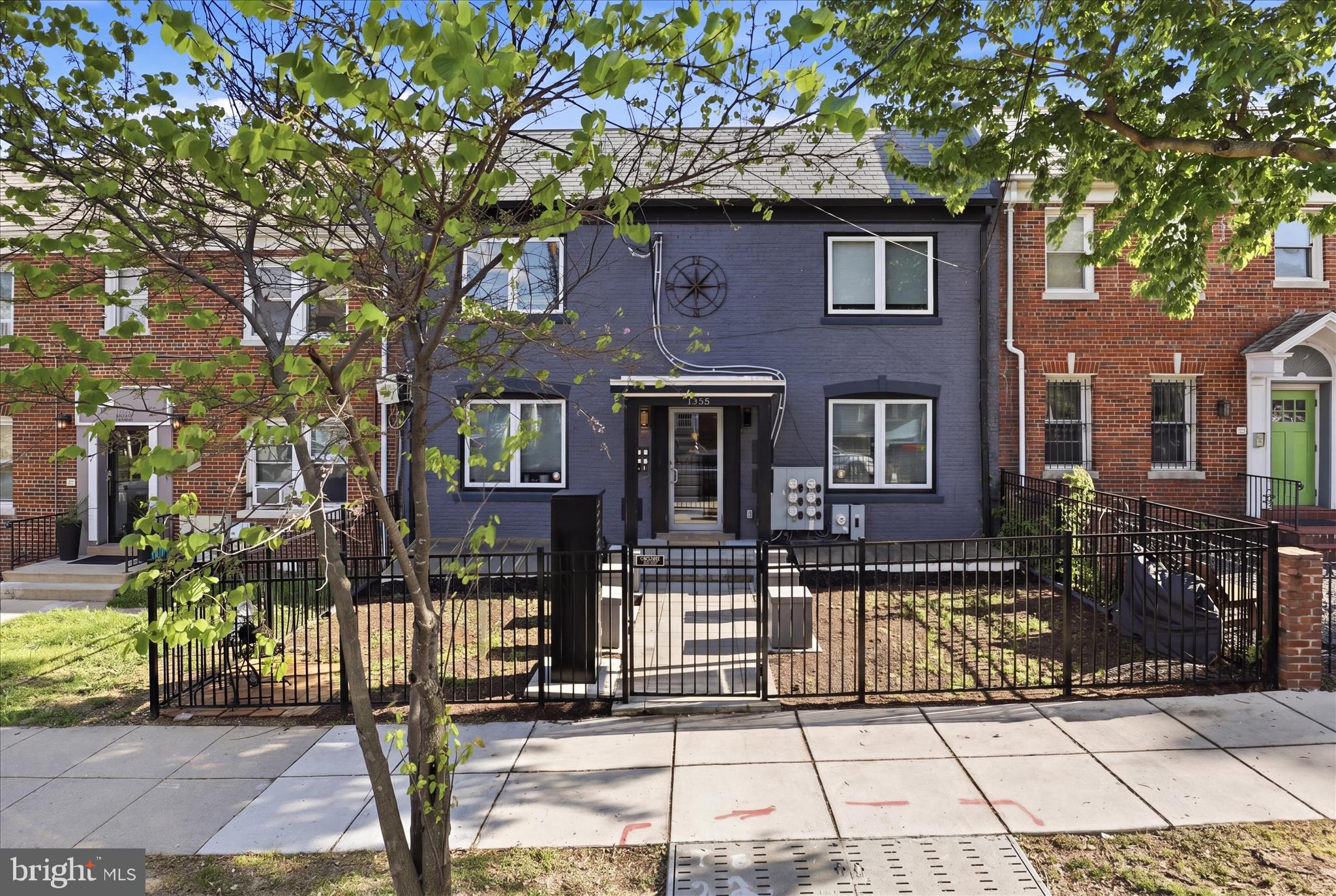 BRENTWOOD - Residential