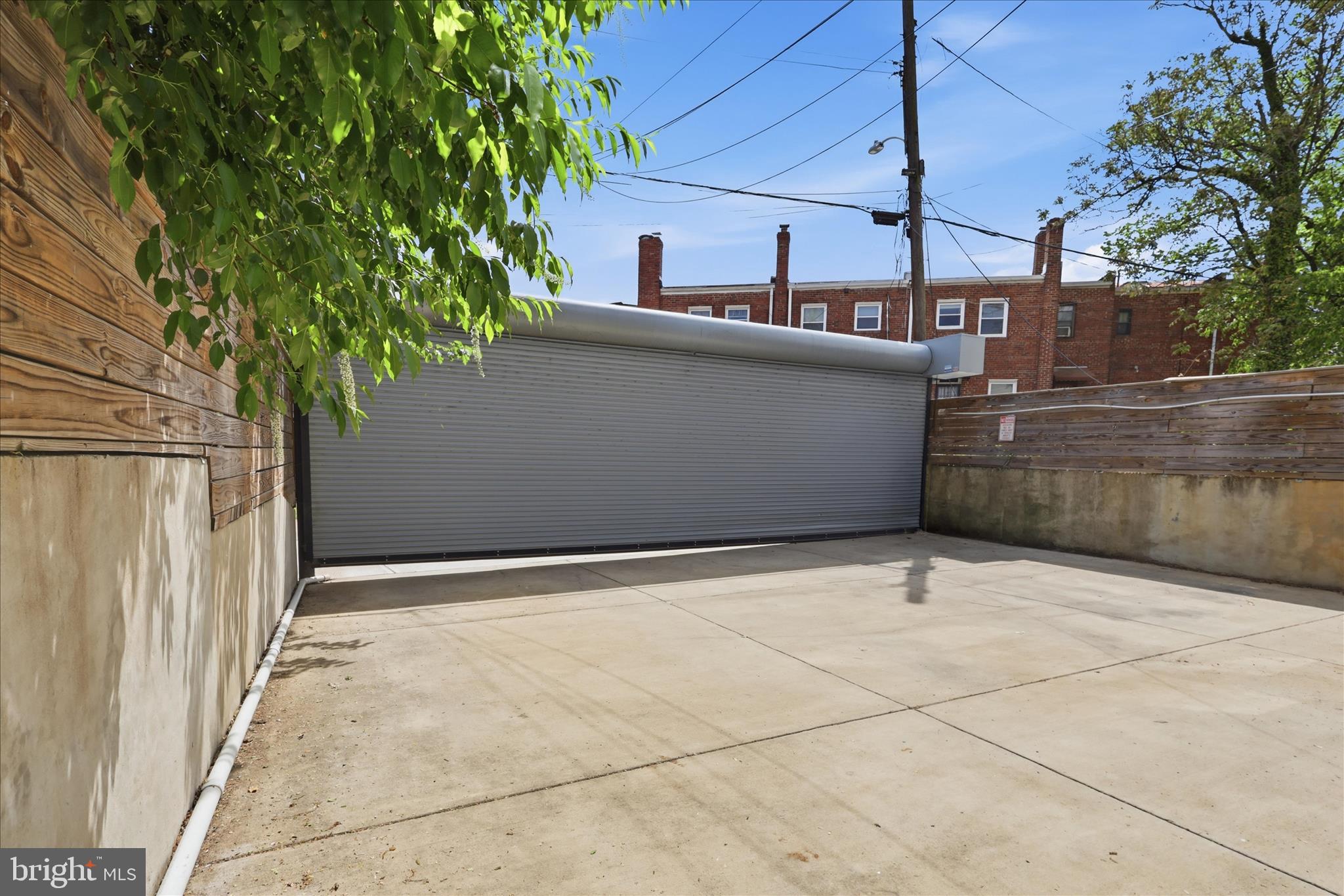 BRENTWOOD - Residential