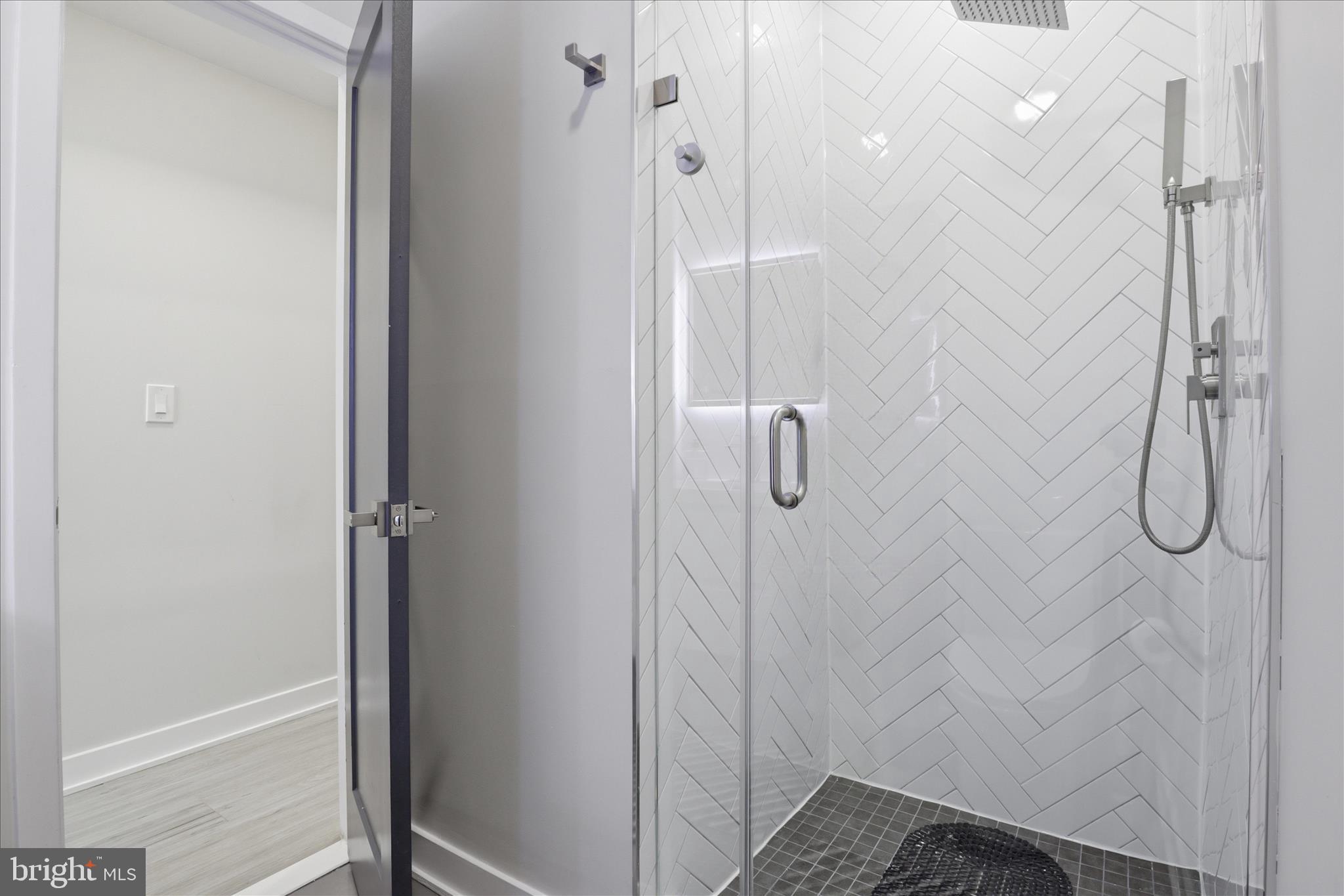 BRENTWOOD - Residential