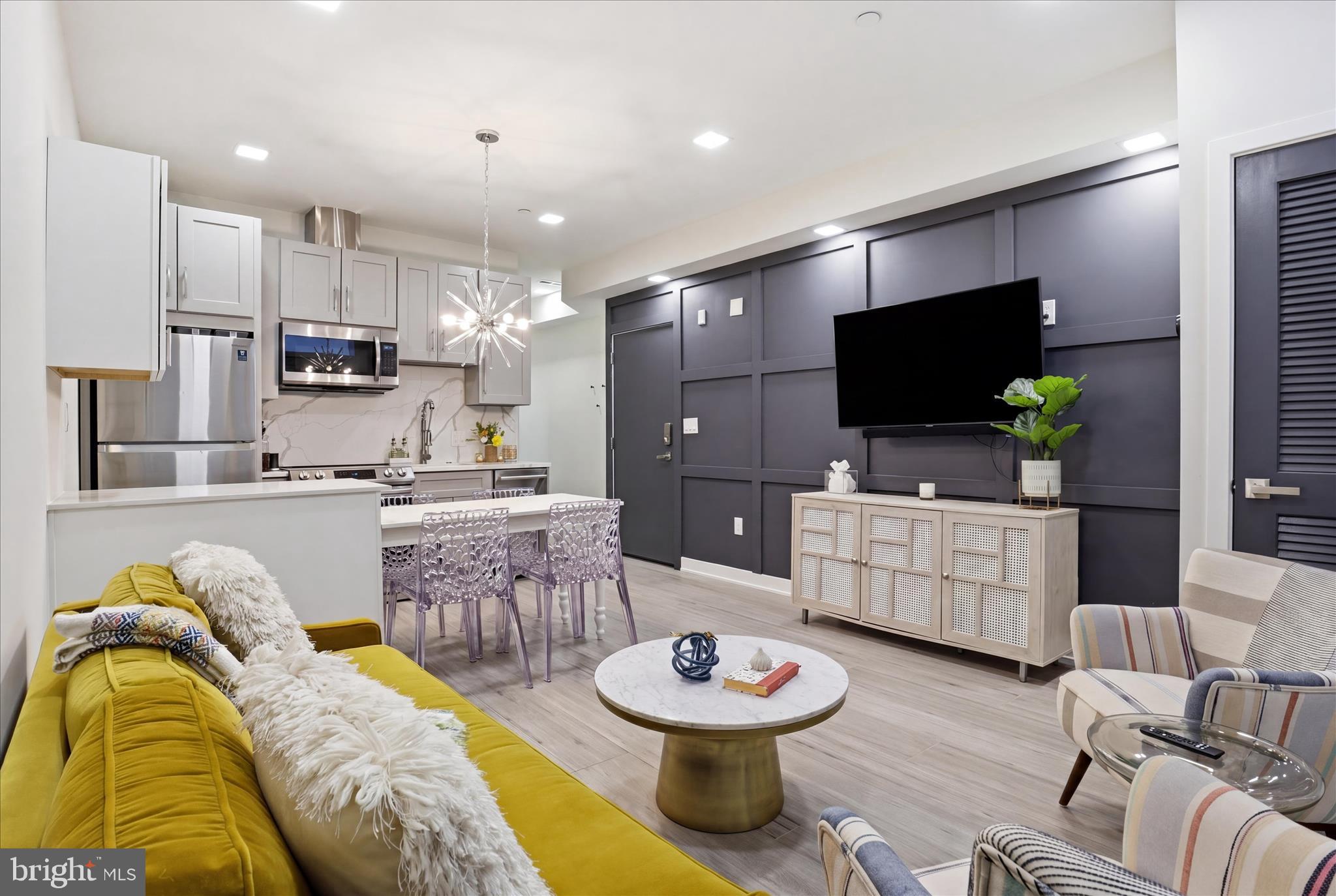 BRENTWOOD - Residential